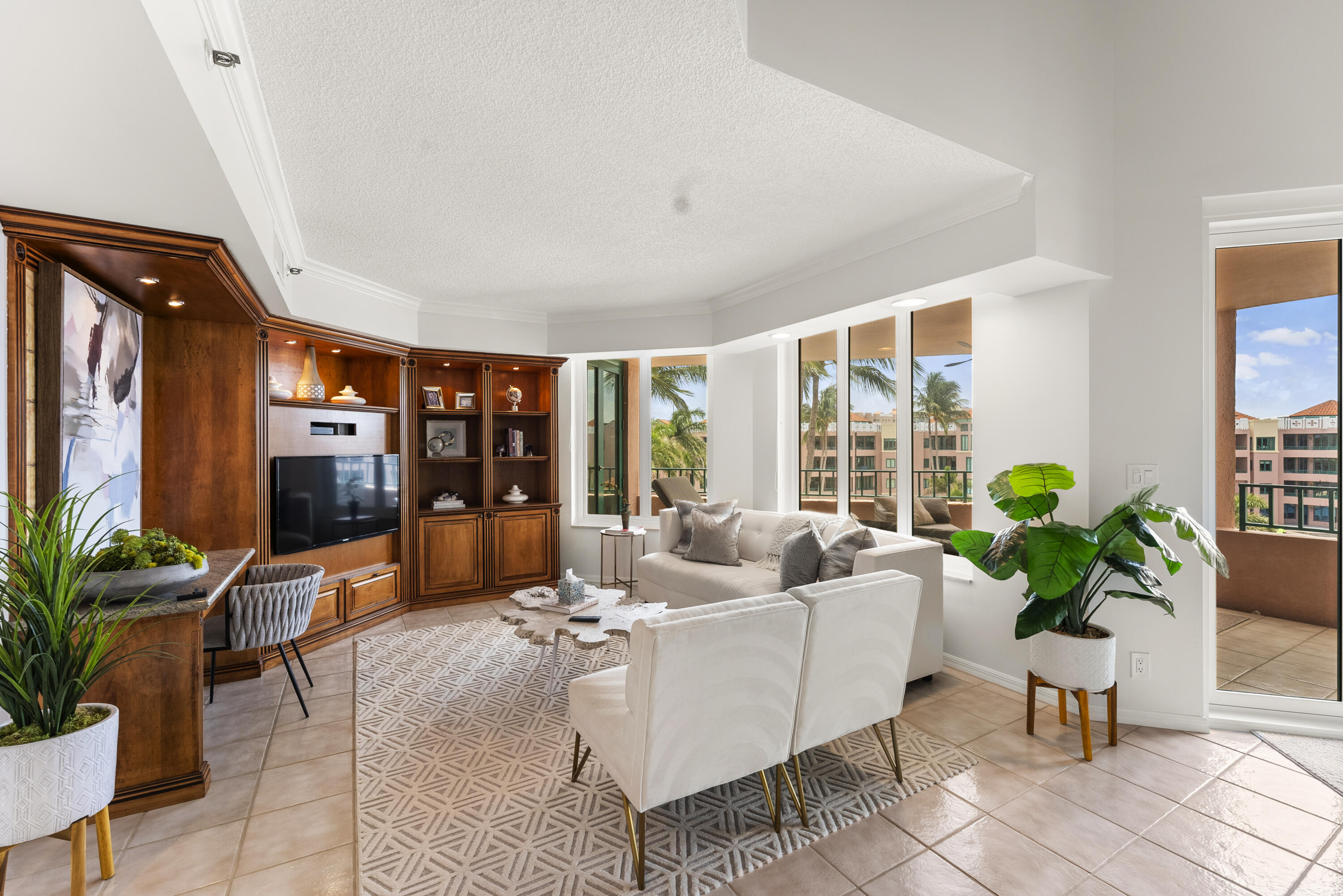 100 SE 5th Avenue 505