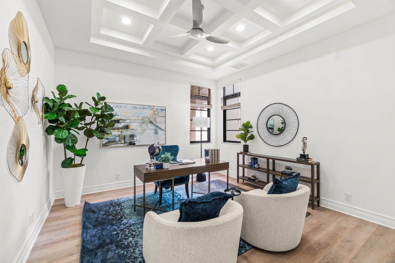 17939 Lake Azure Way