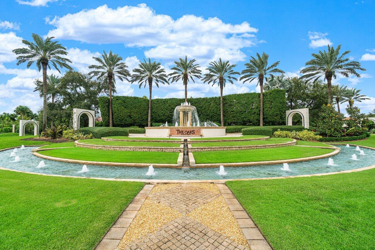 17939 Lake Azure Way