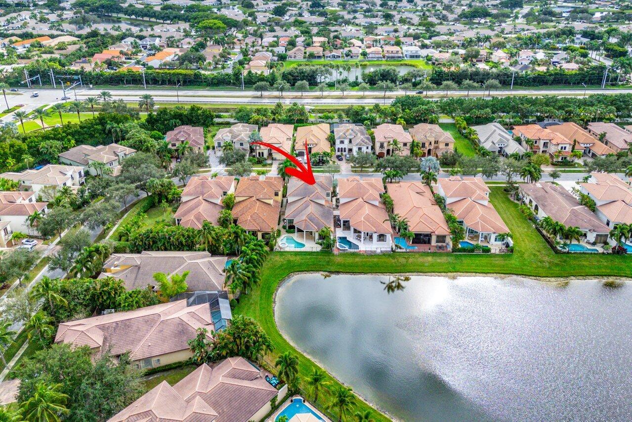 17939 Lake Azure Way