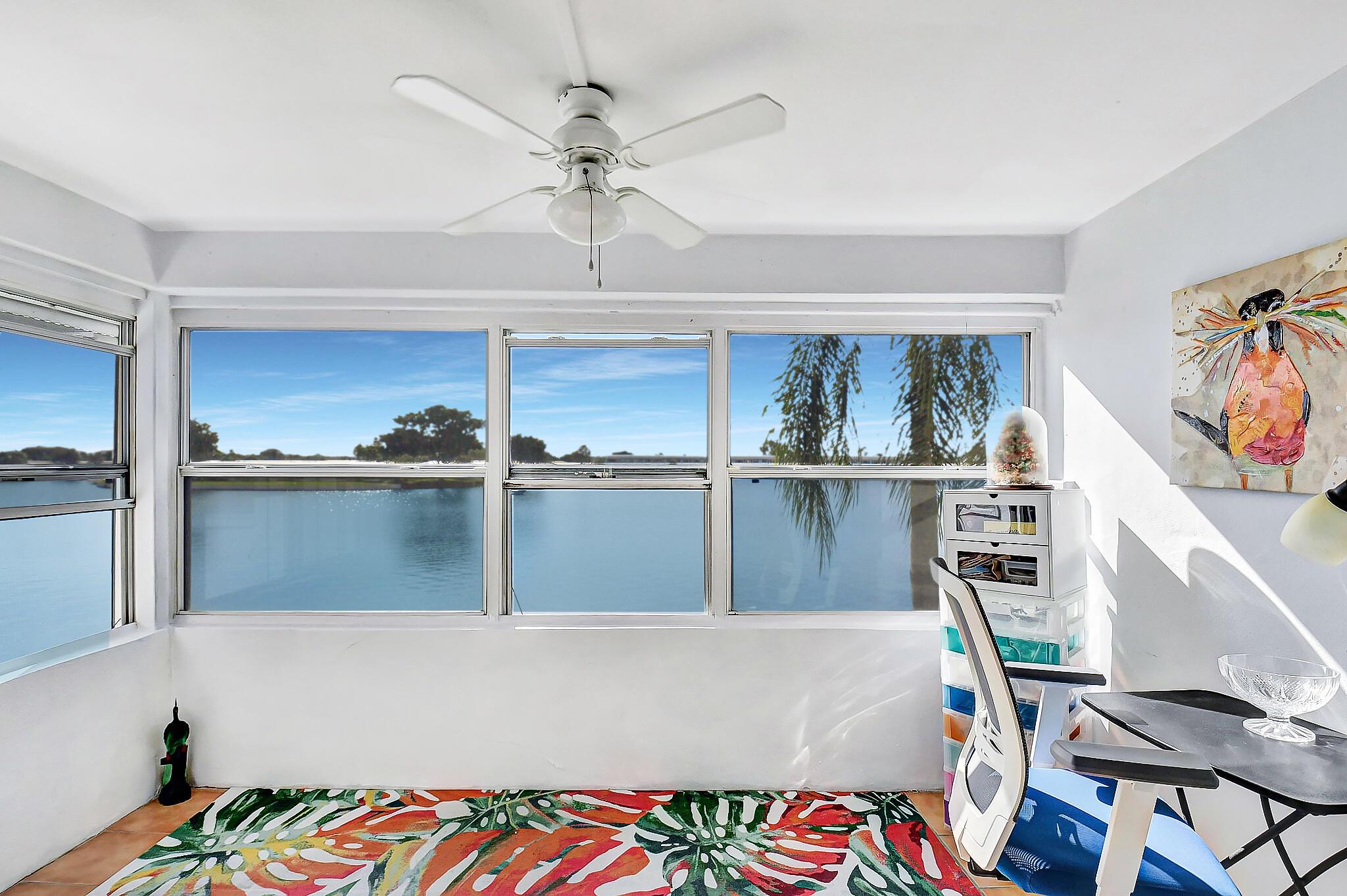 1114 Lake Terrace 208