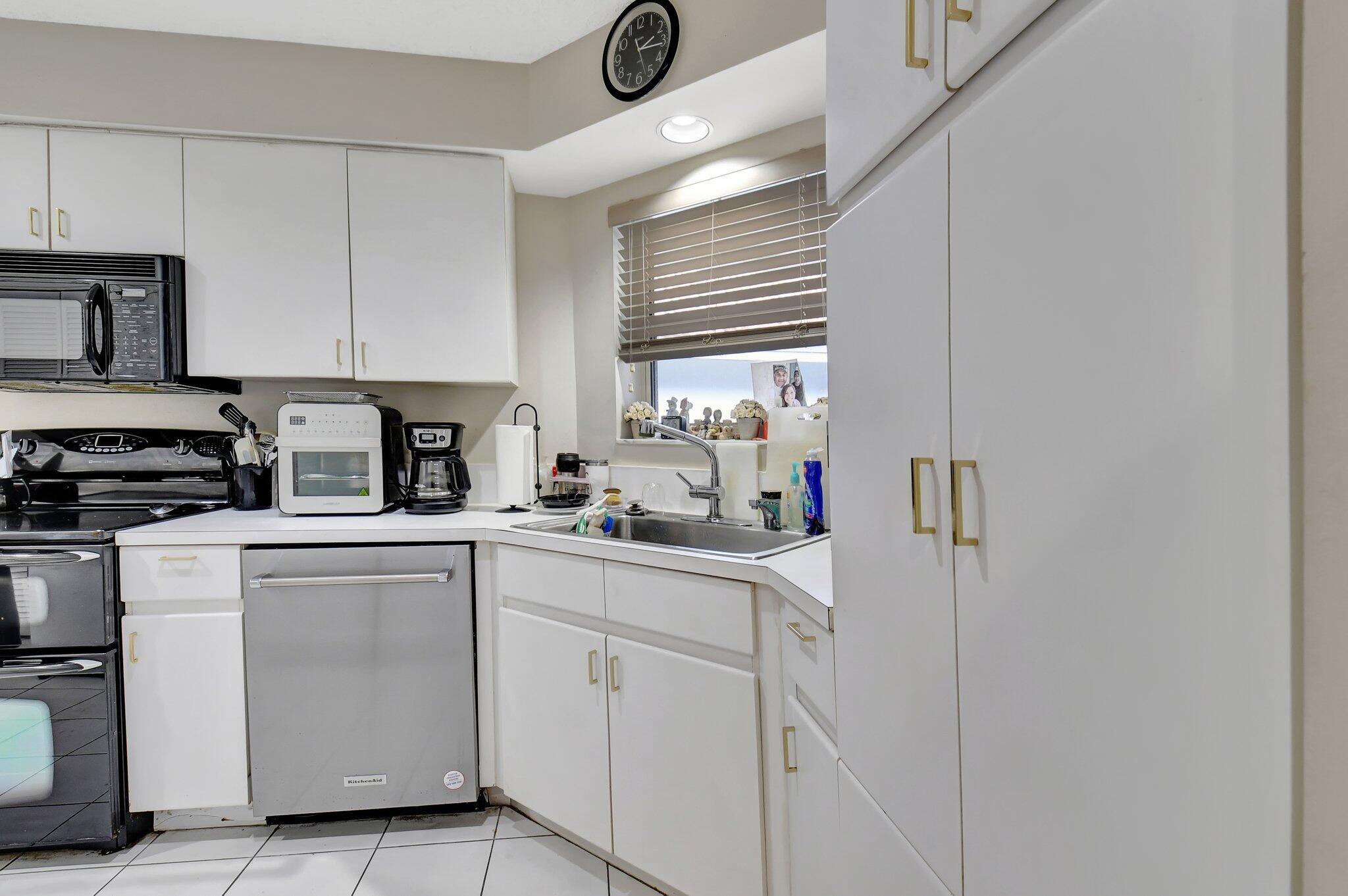 2014 NW 52nd Street