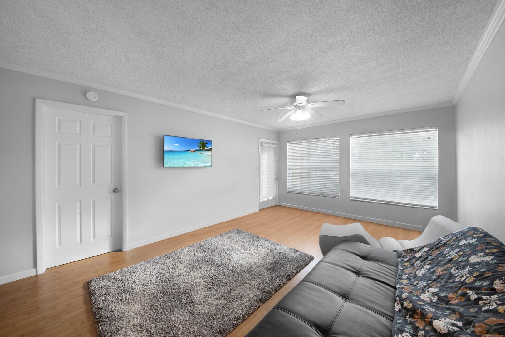 6332 La Costa Drive C