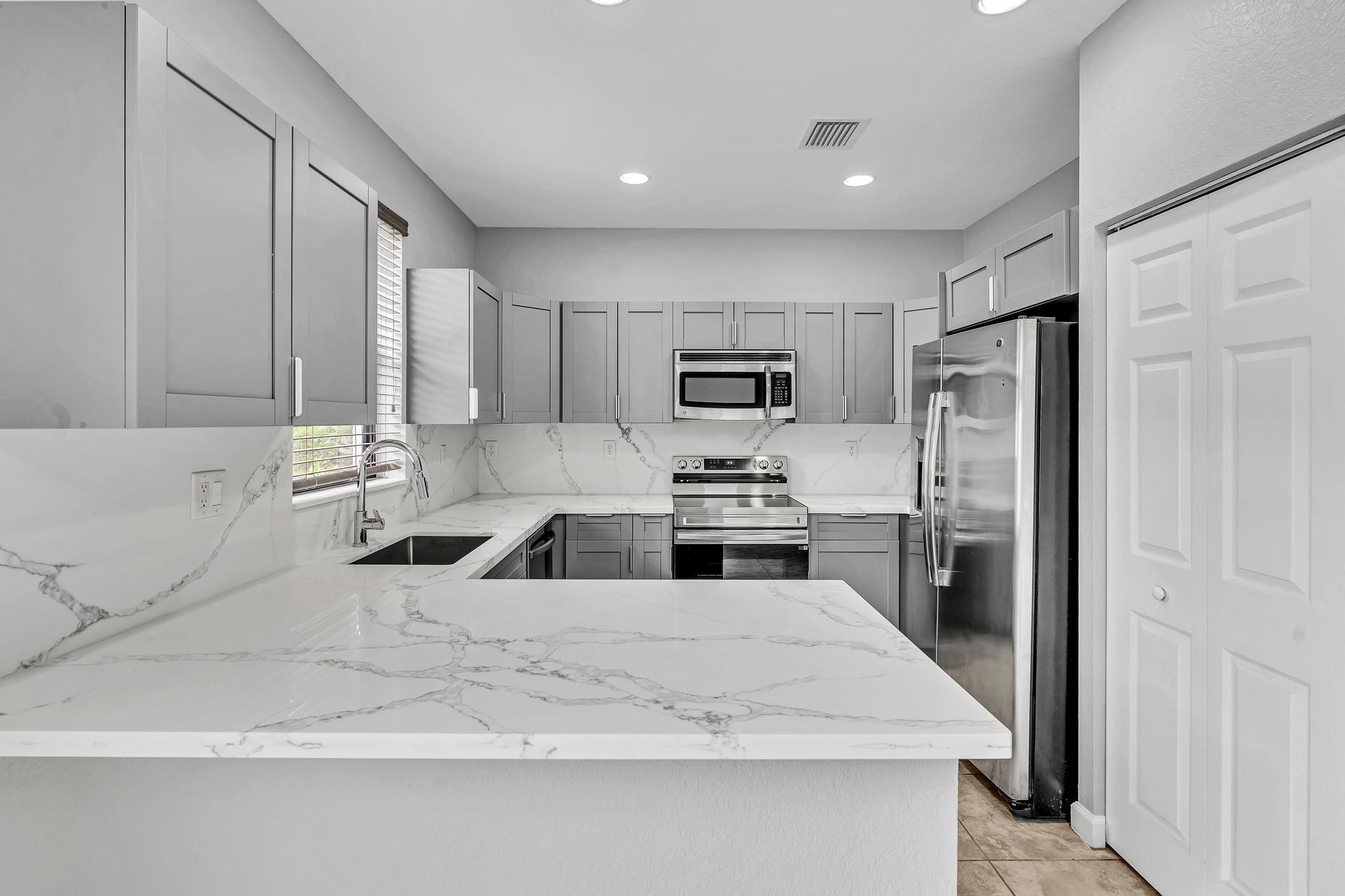 3320 W 90th Street