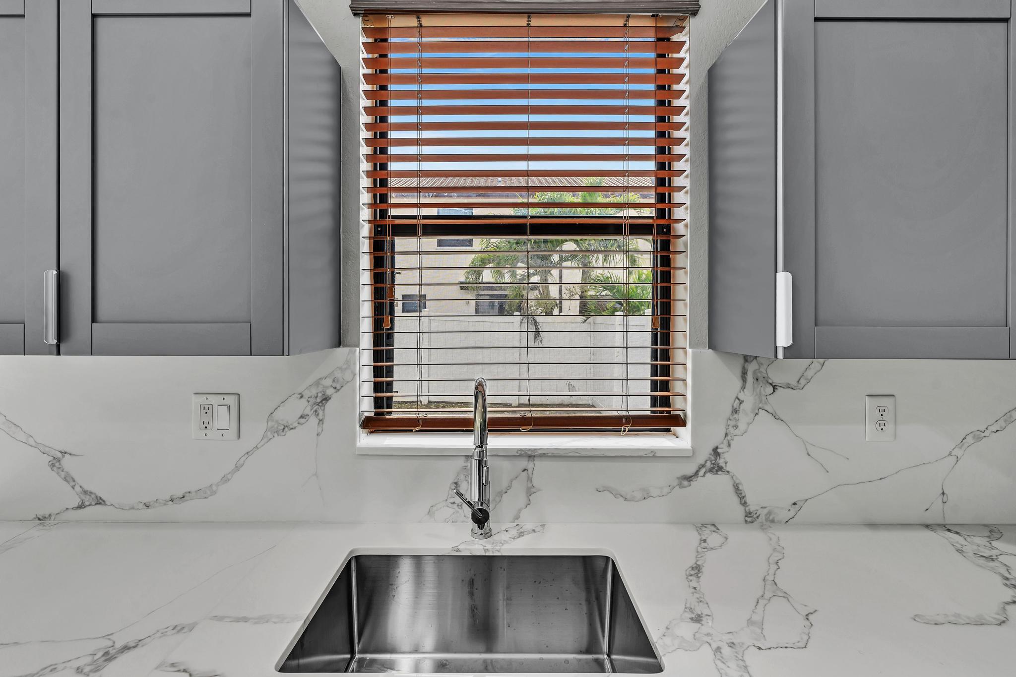 3320 W 90th Street