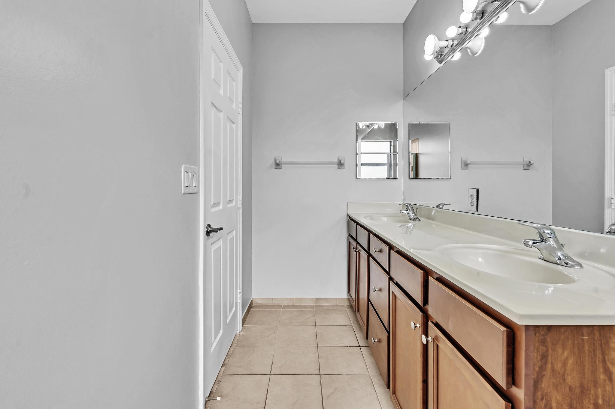 3320 W 90th Street