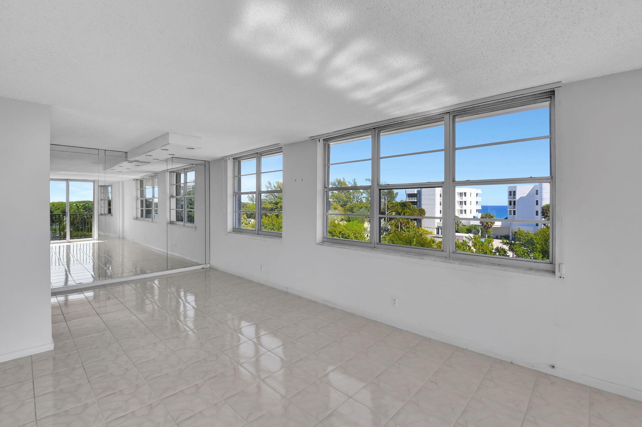 2121 N Ocean Boulevard 509e