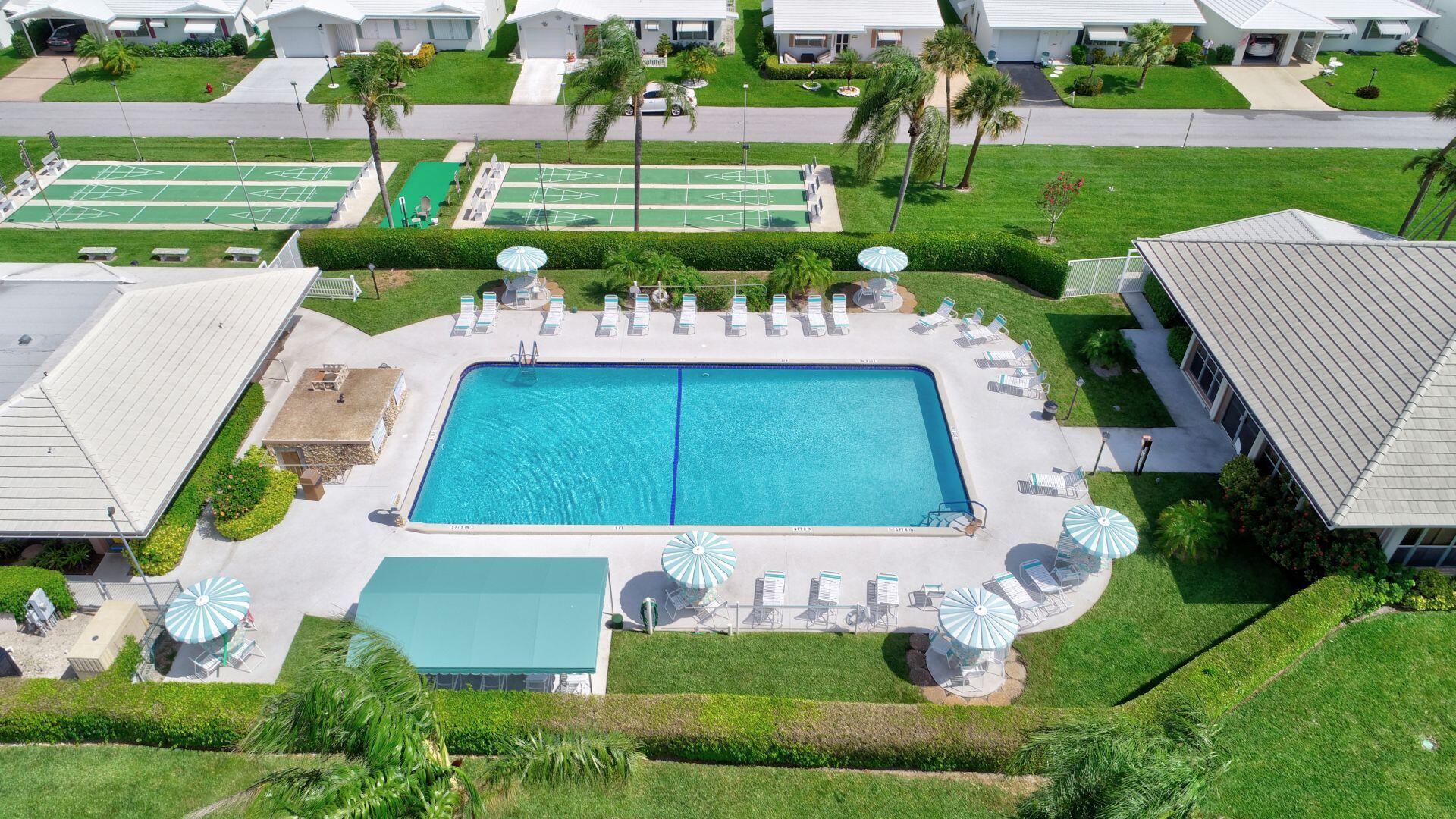 1112 Lake Terrace 203
