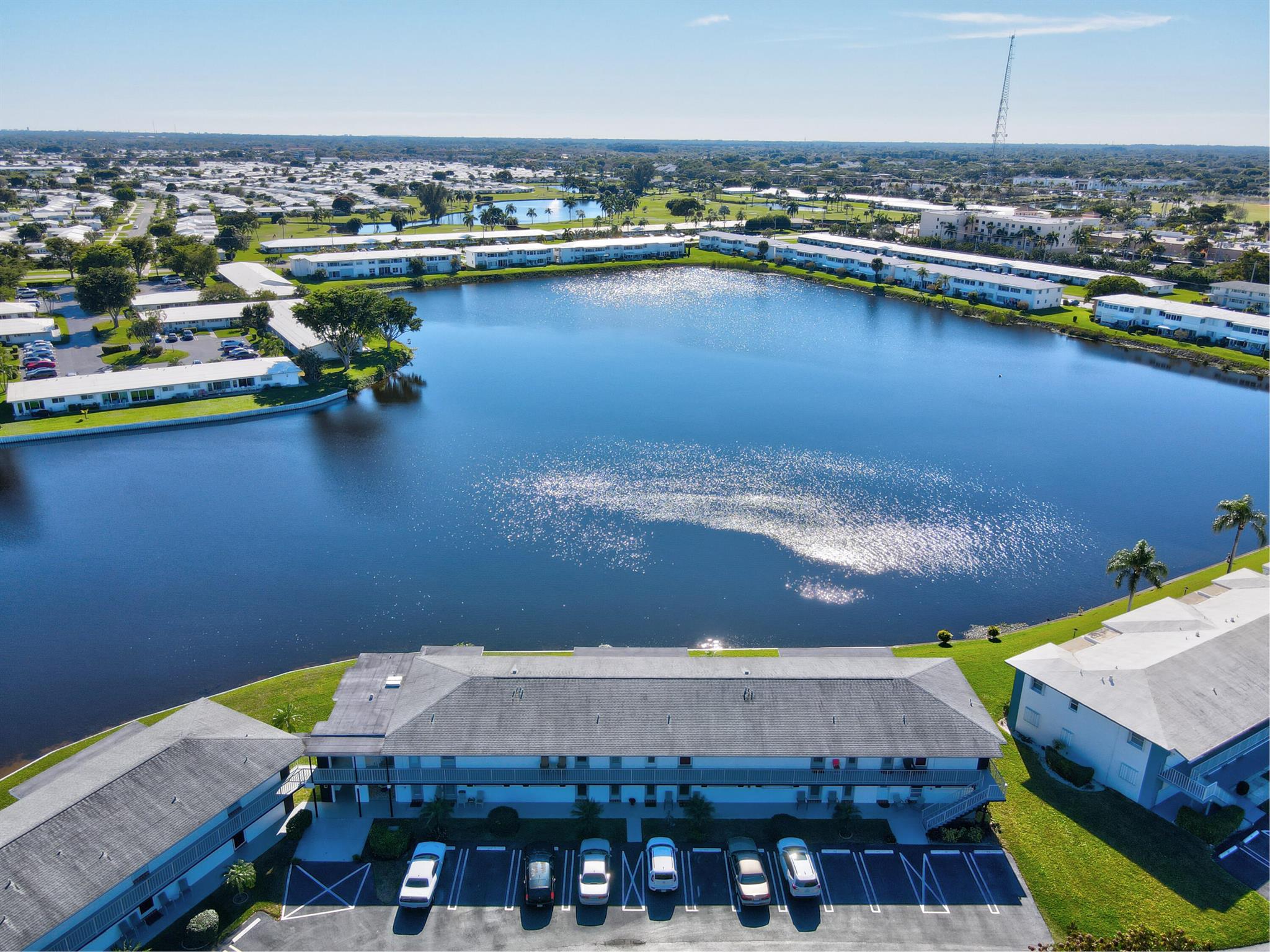 1112 Lake Terrace 203