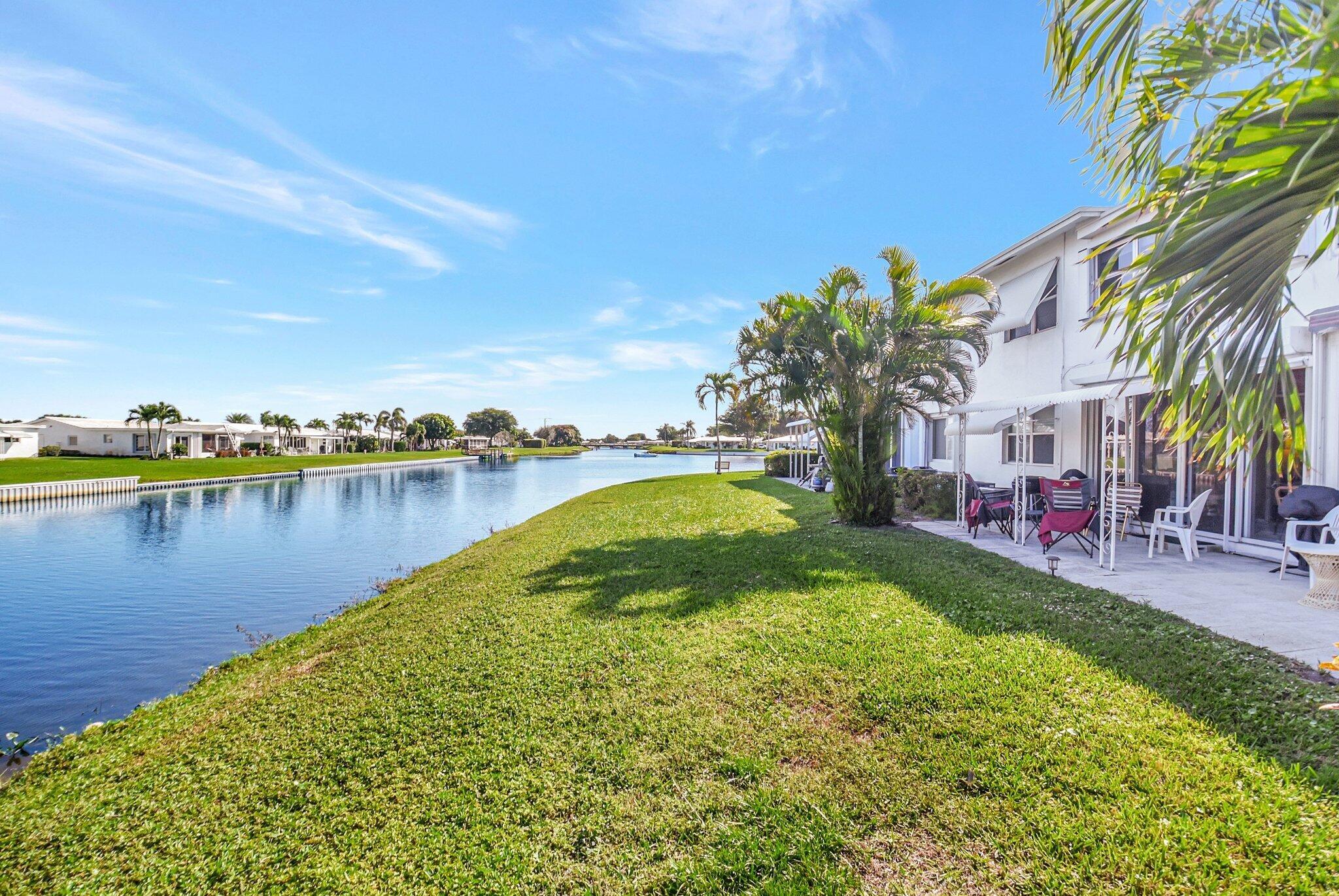 1112 Lake Terrace 203