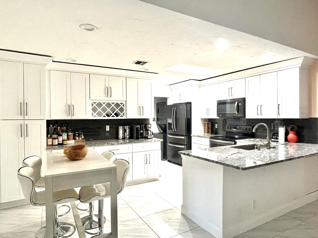 3002 Waterview Circle