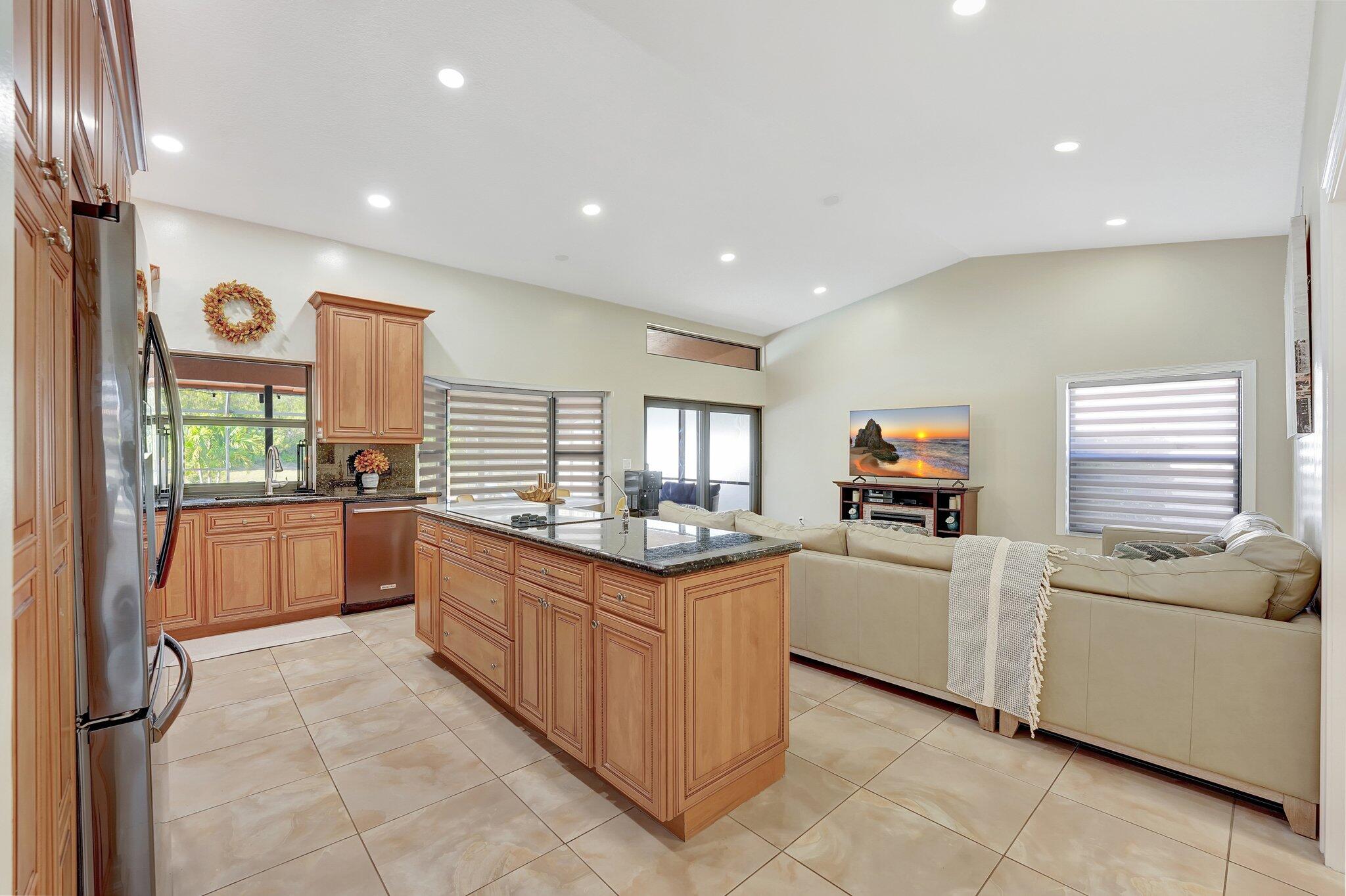 11660 Island Lakes Lane