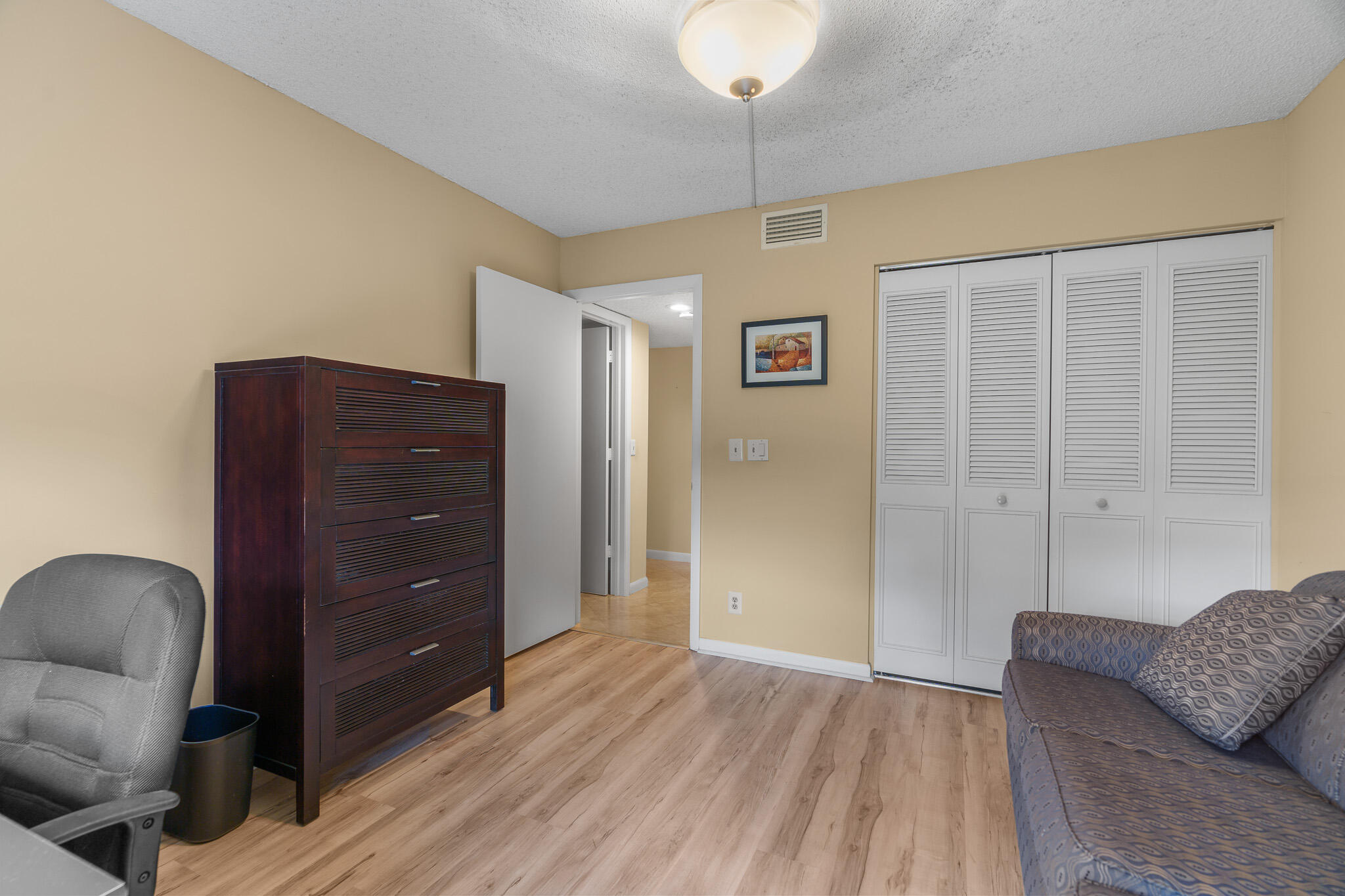6515 Kensington Lane 201