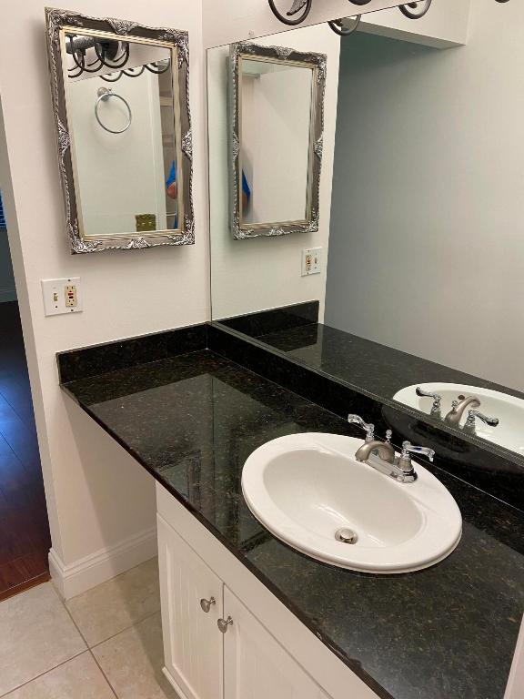 3000 SW 21st Terrace 321b