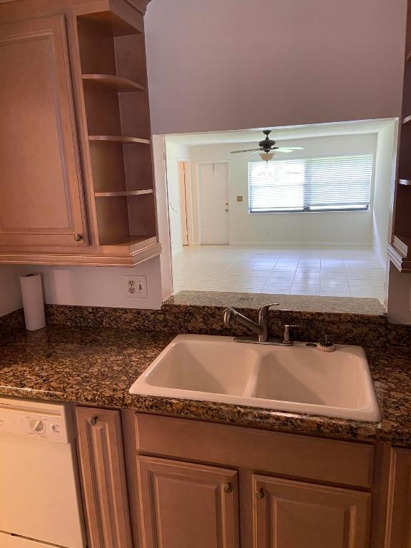 3000 SW 21st Terrace 321b