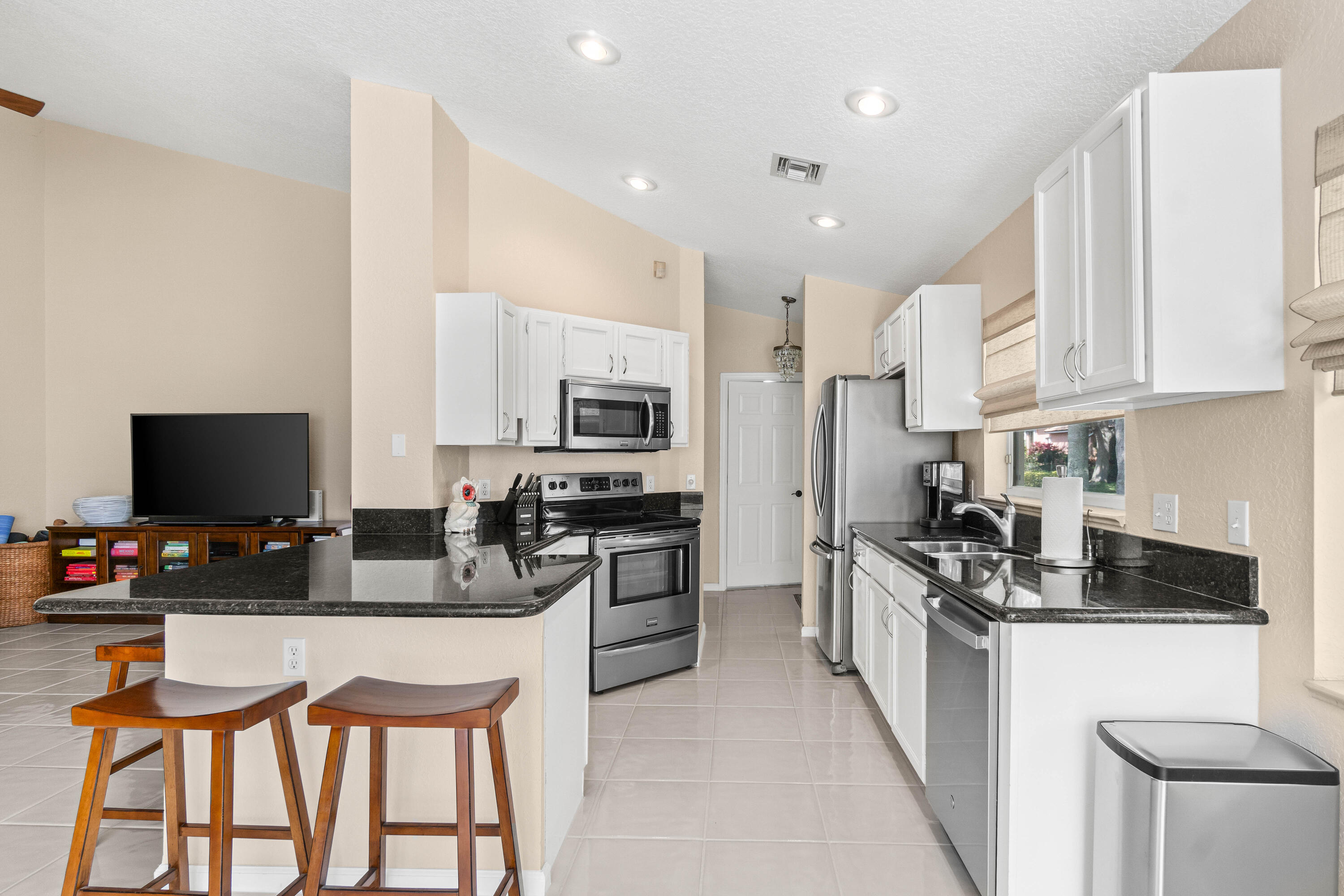 5561 Grande Palm Circle