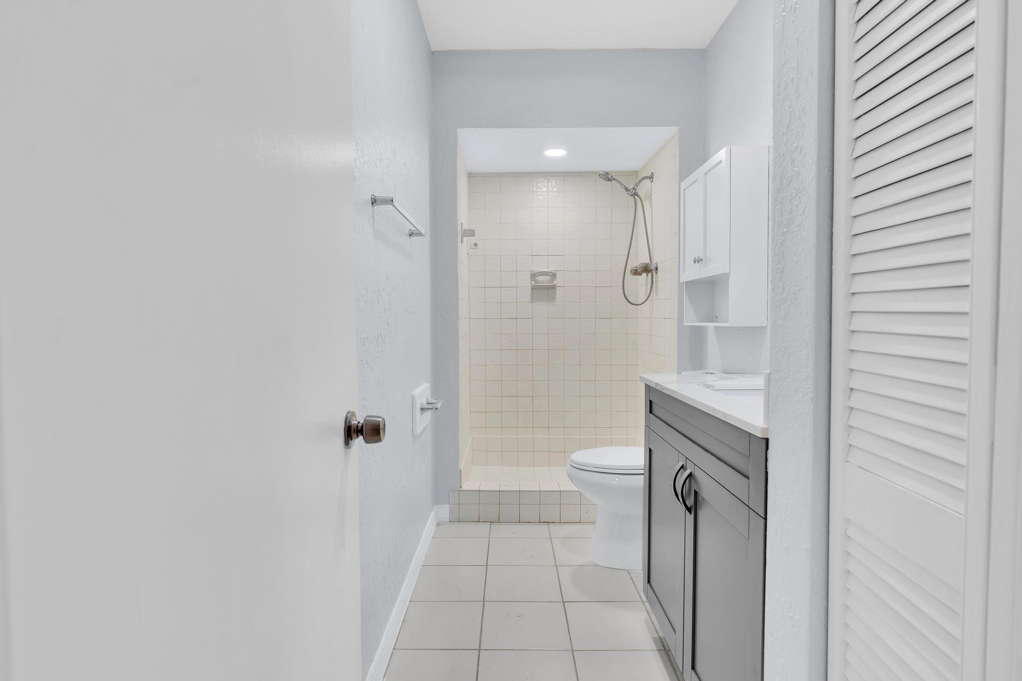 450 NW 20th Street 312