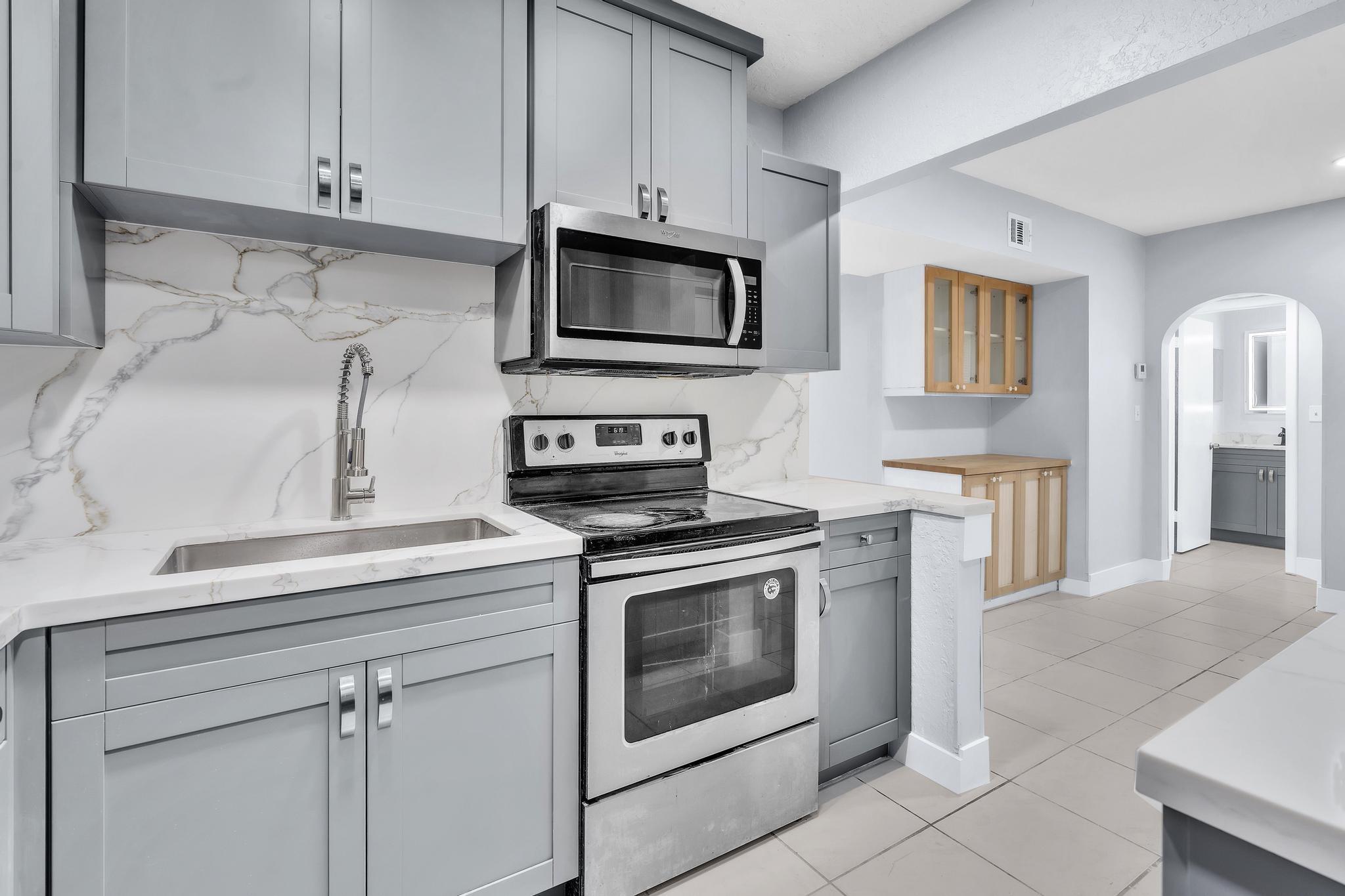 450 NW 20th Street 312