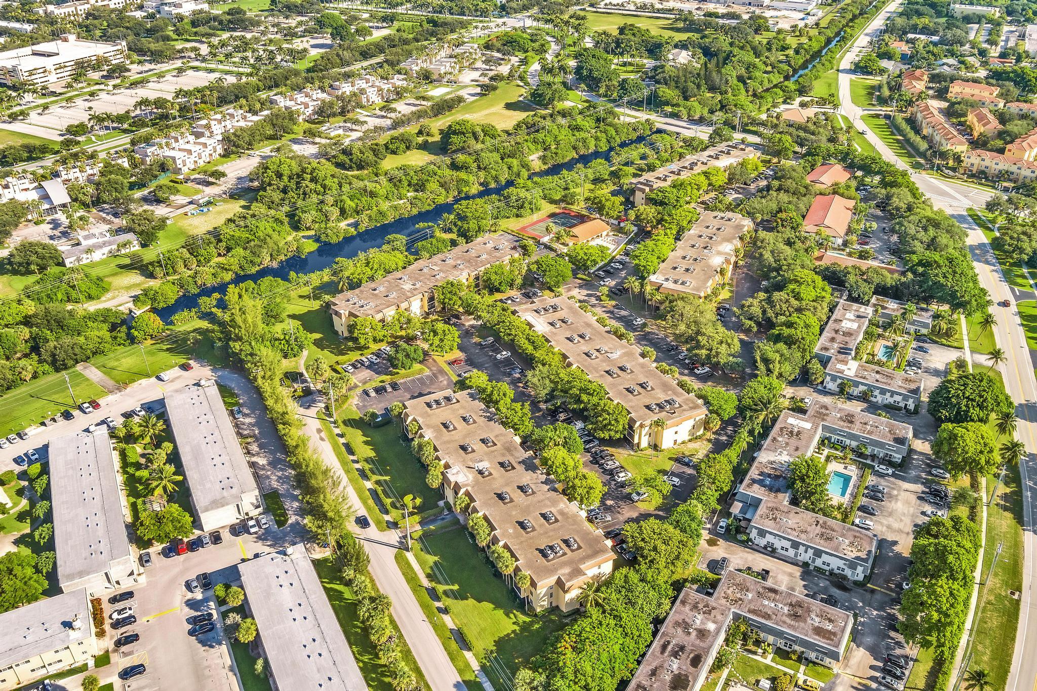 450 NW 20th Street 312