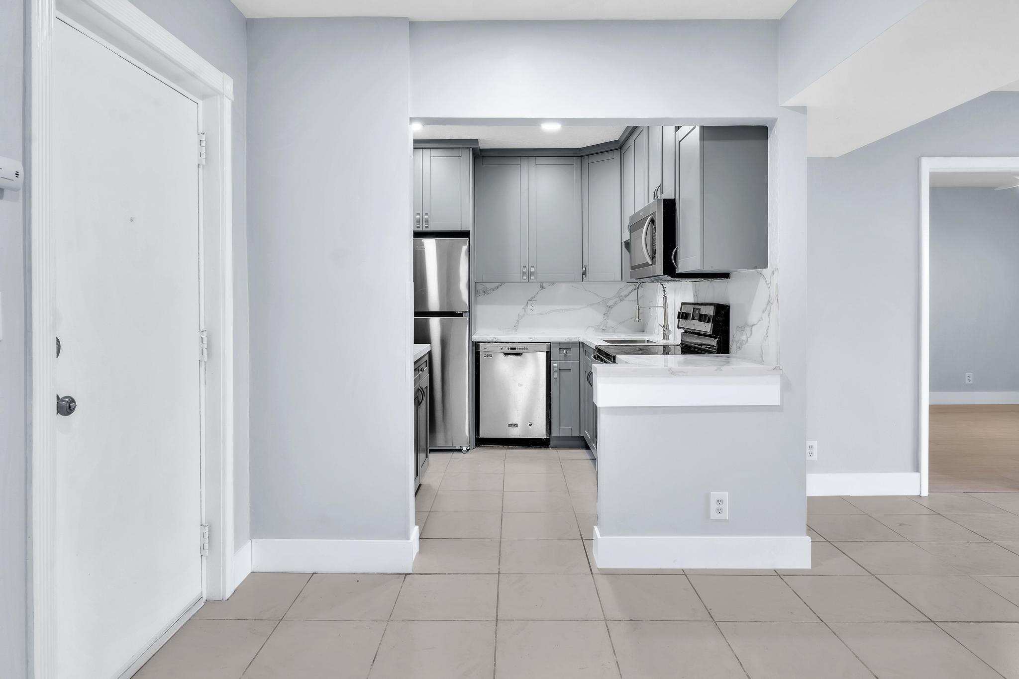 450 NW 20th Street 312