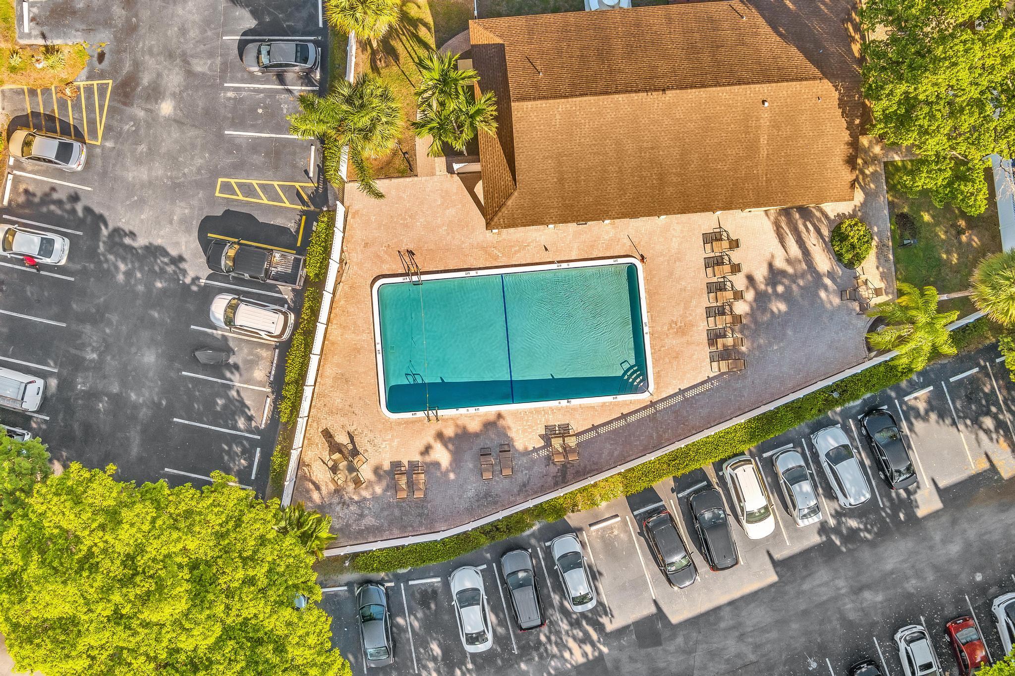 450 NW 20th Street 312