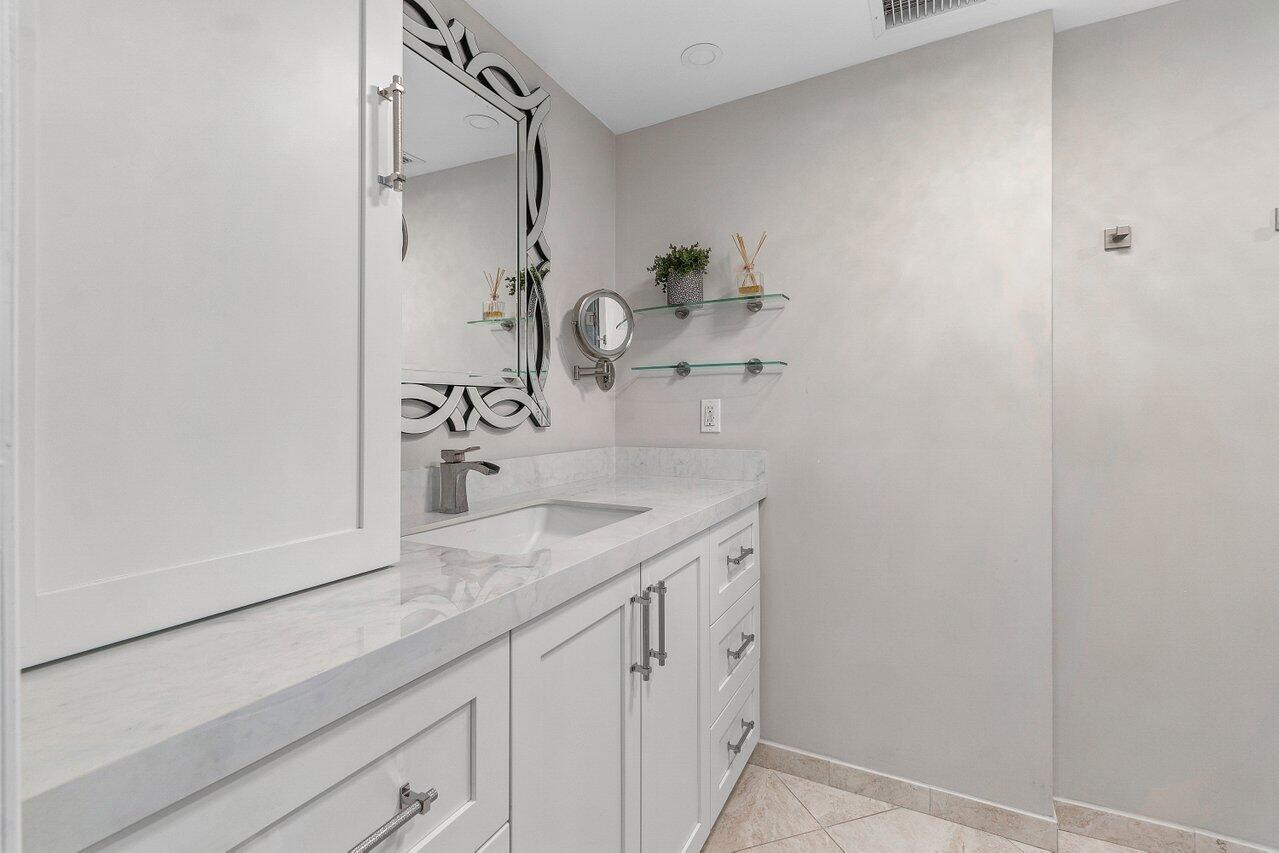 2800 S Ocean Boulevard Ph H
