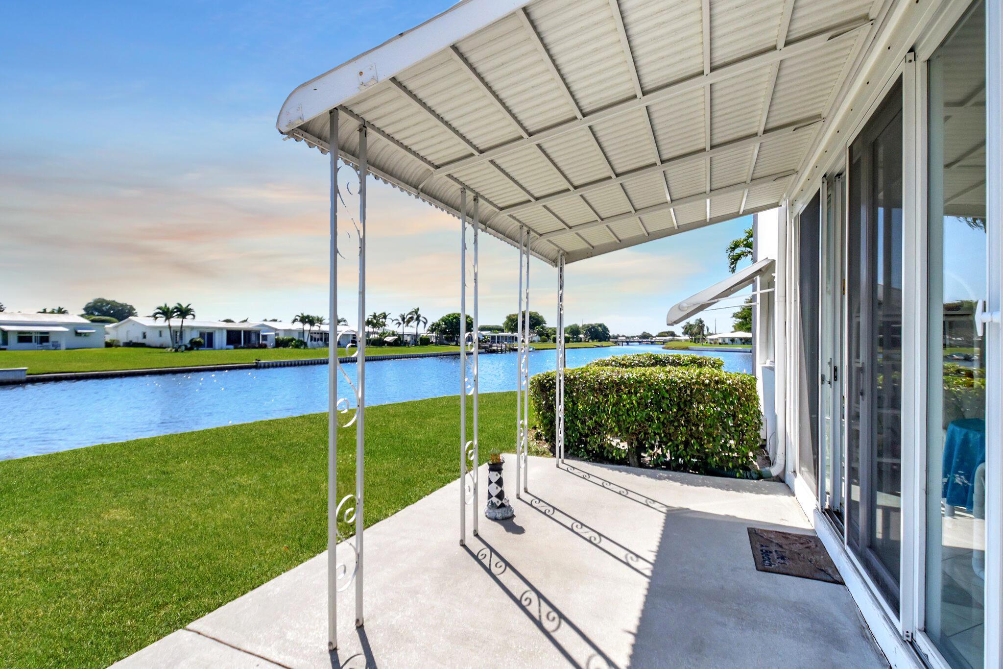 1112 Lake Ter 104 Terrace 104