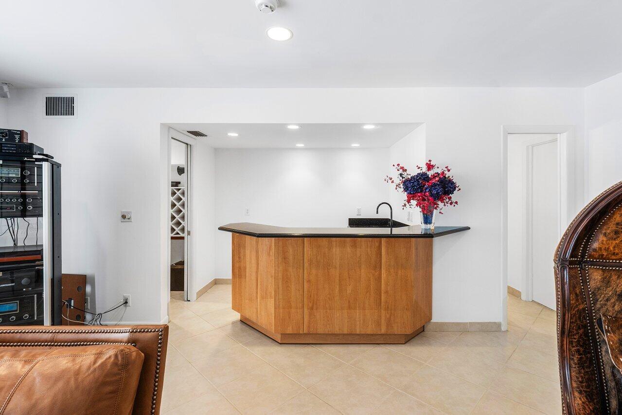 9351 NW 42nd Street