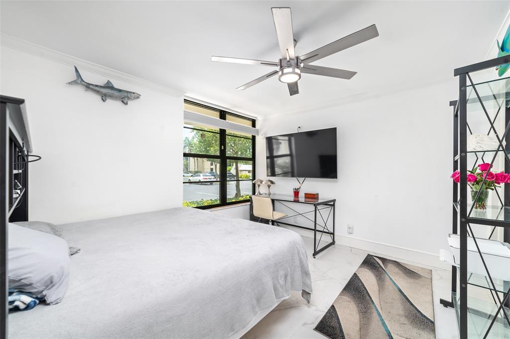 12 Royal Palm Way Unit 103