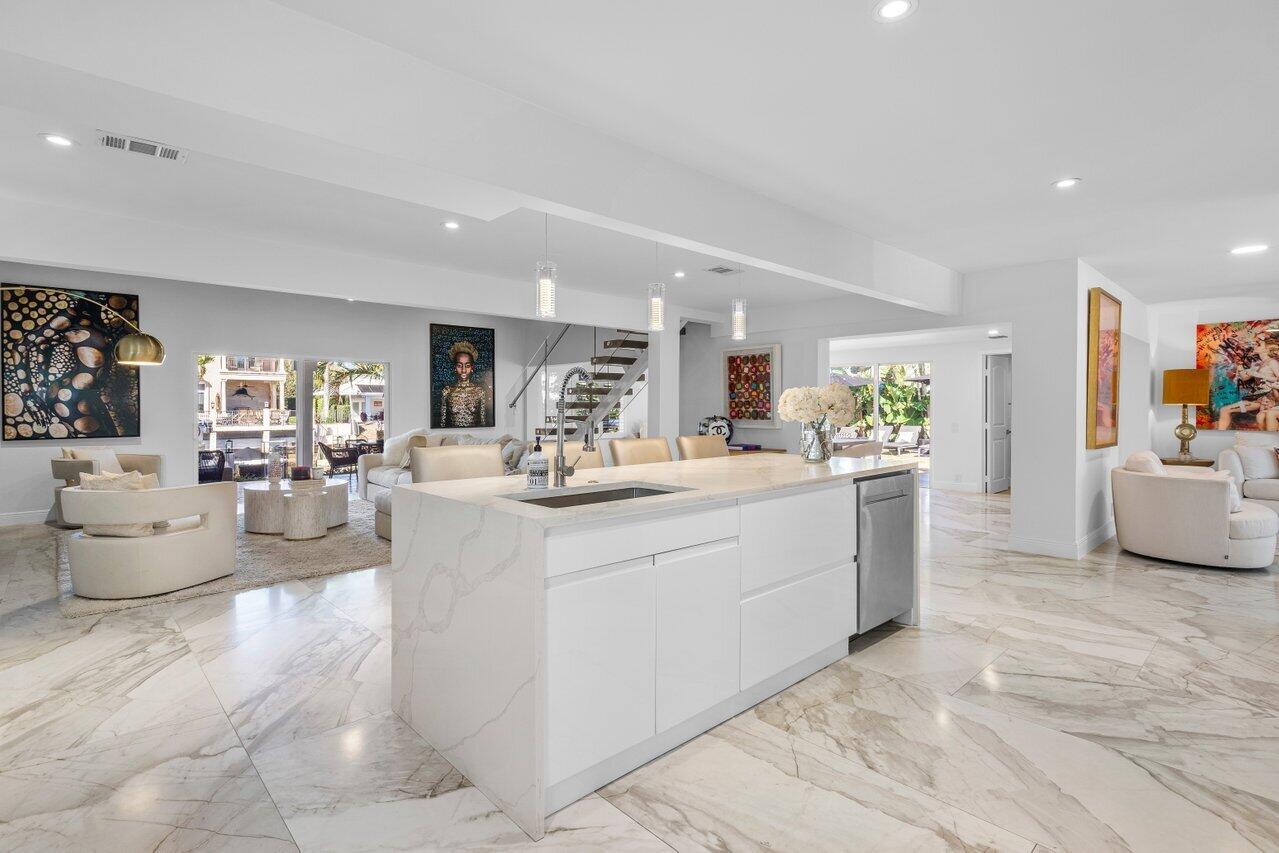 721 SW 15th Street