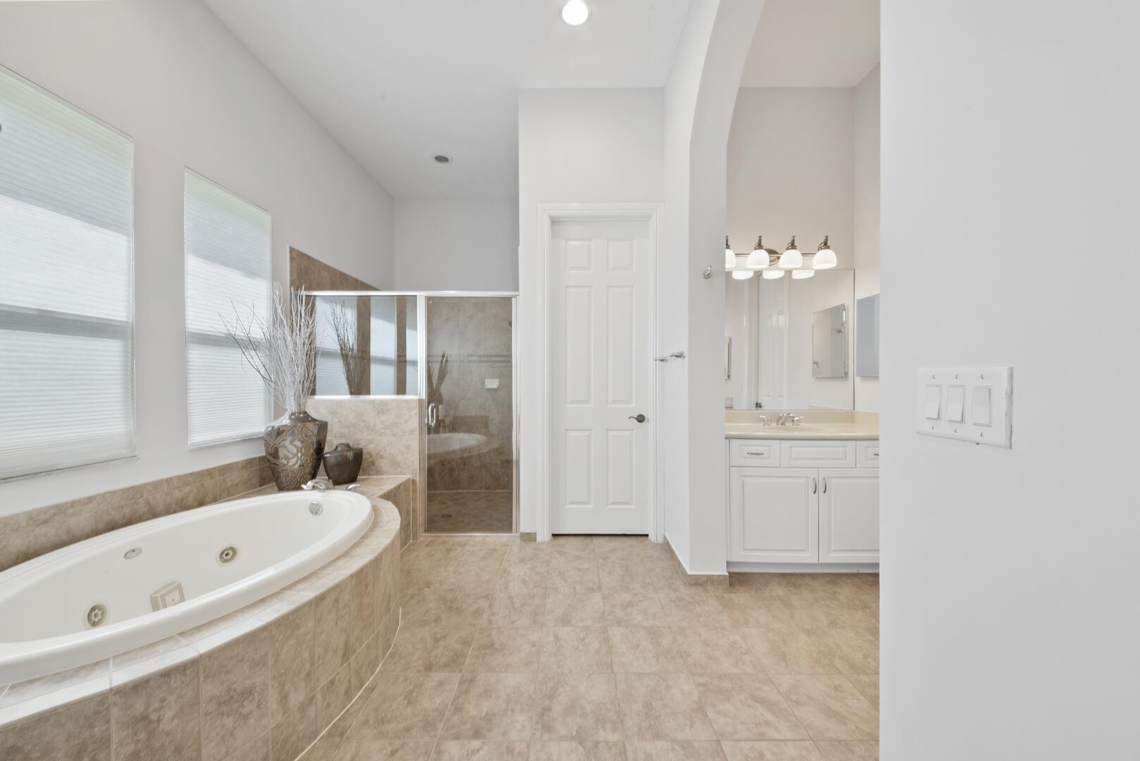 12520 NW 79th Manor