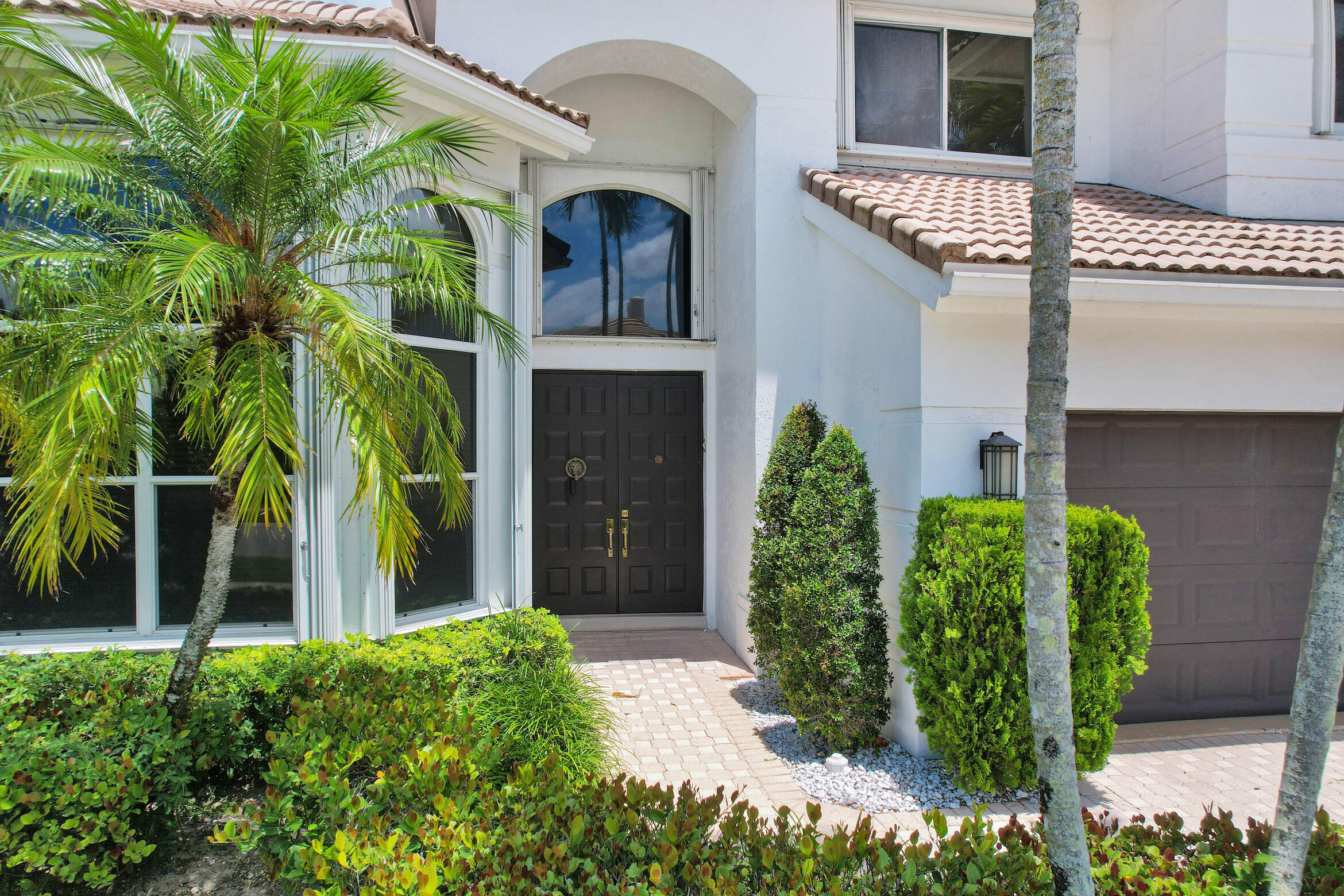 4132 NW 55th Place