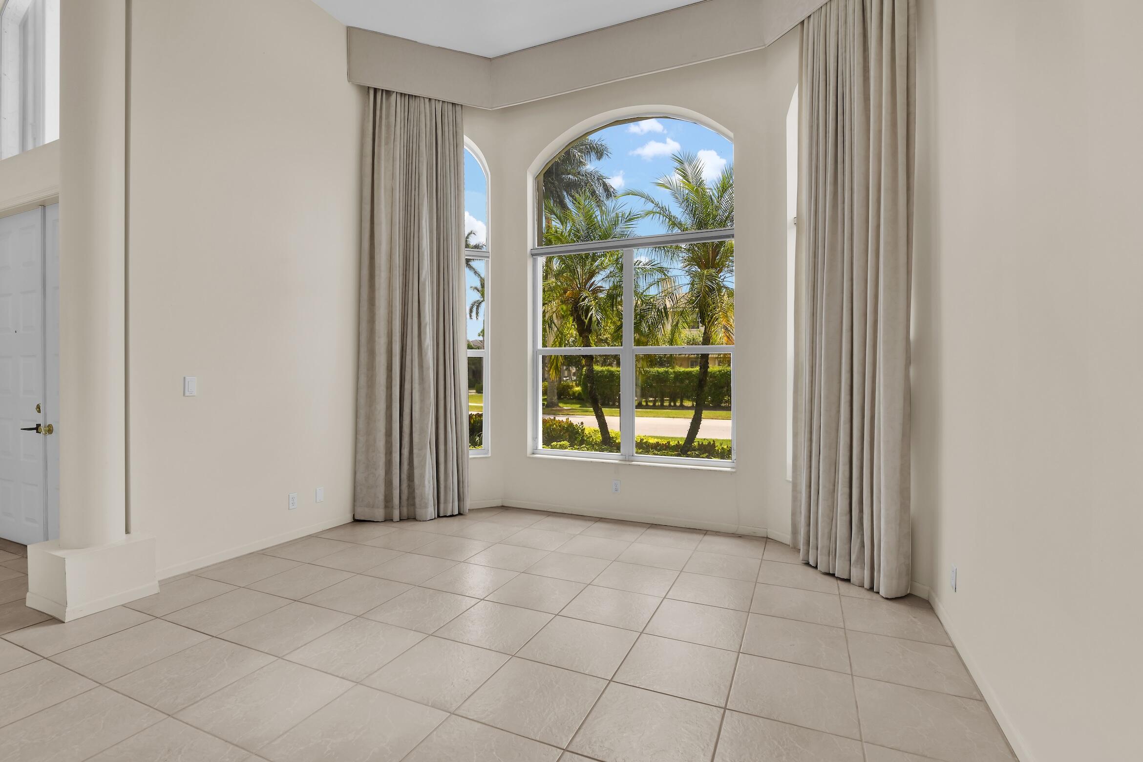 4132 NW 55th Place