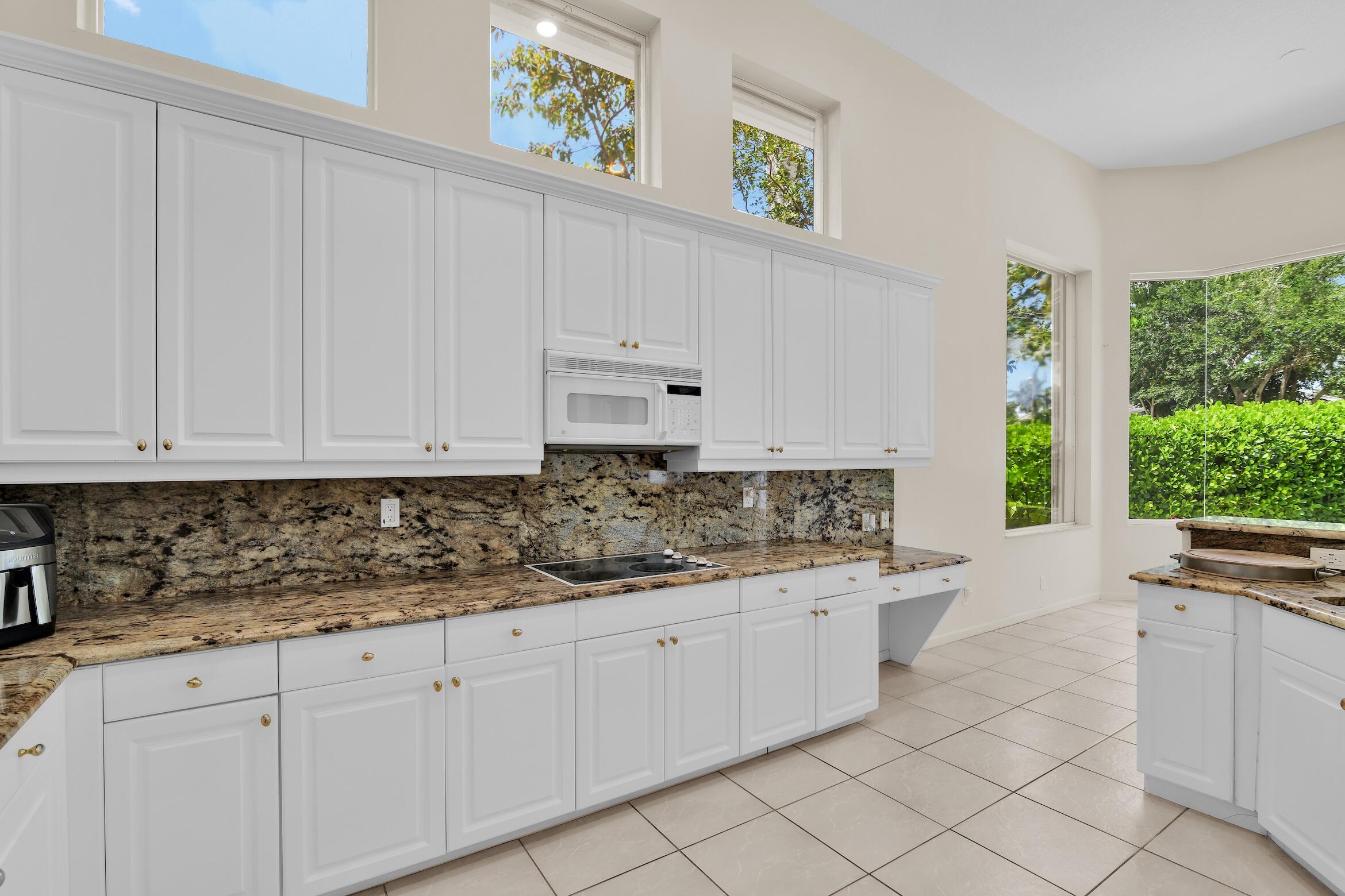 4132 NW 55th Place