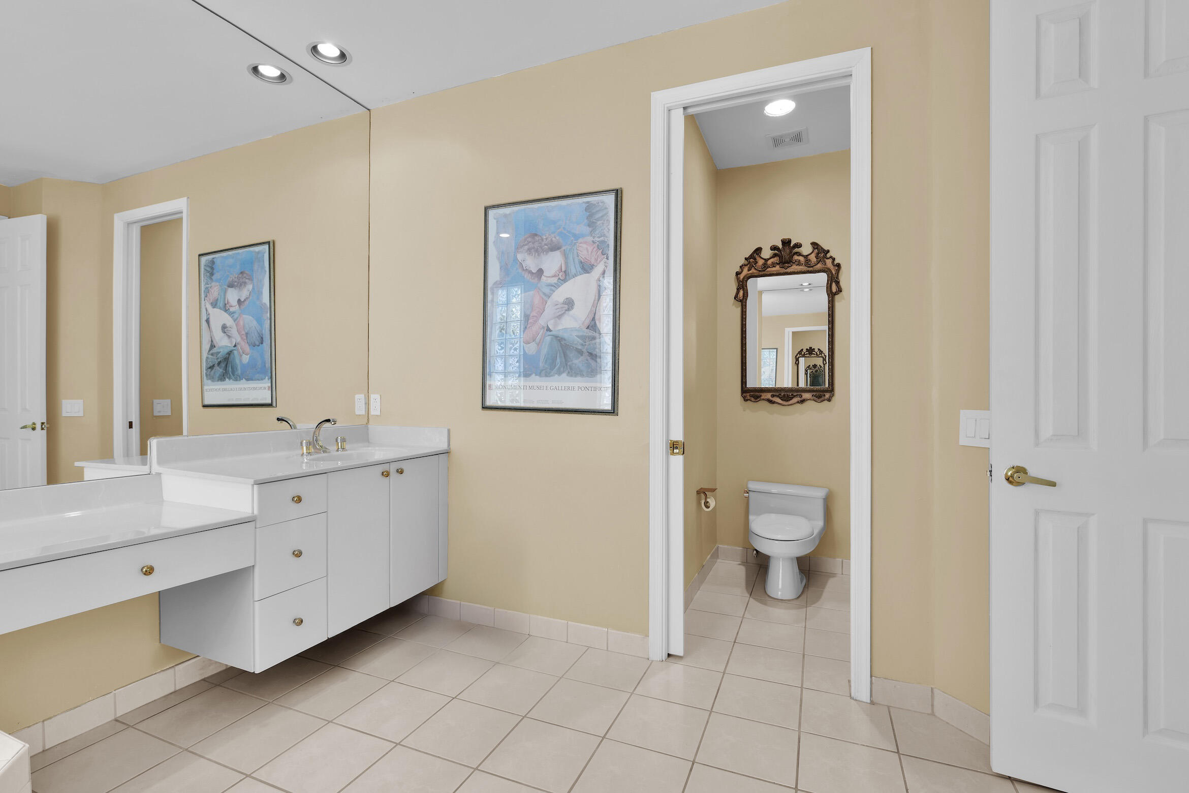 4132 NW 55th Place