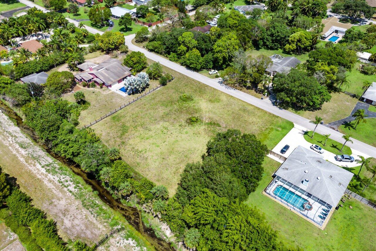 4164 Maurice Drive
