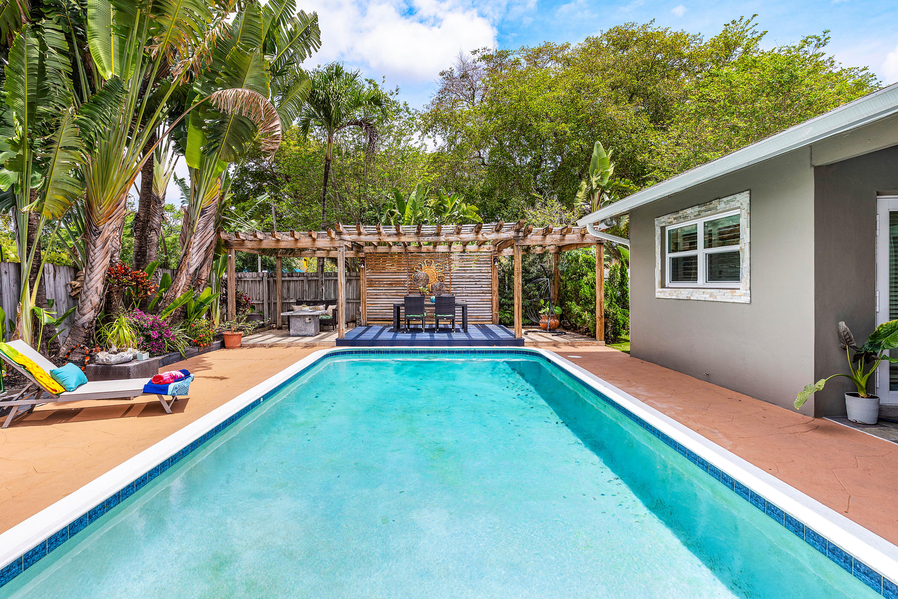 1707 NW 38th Street