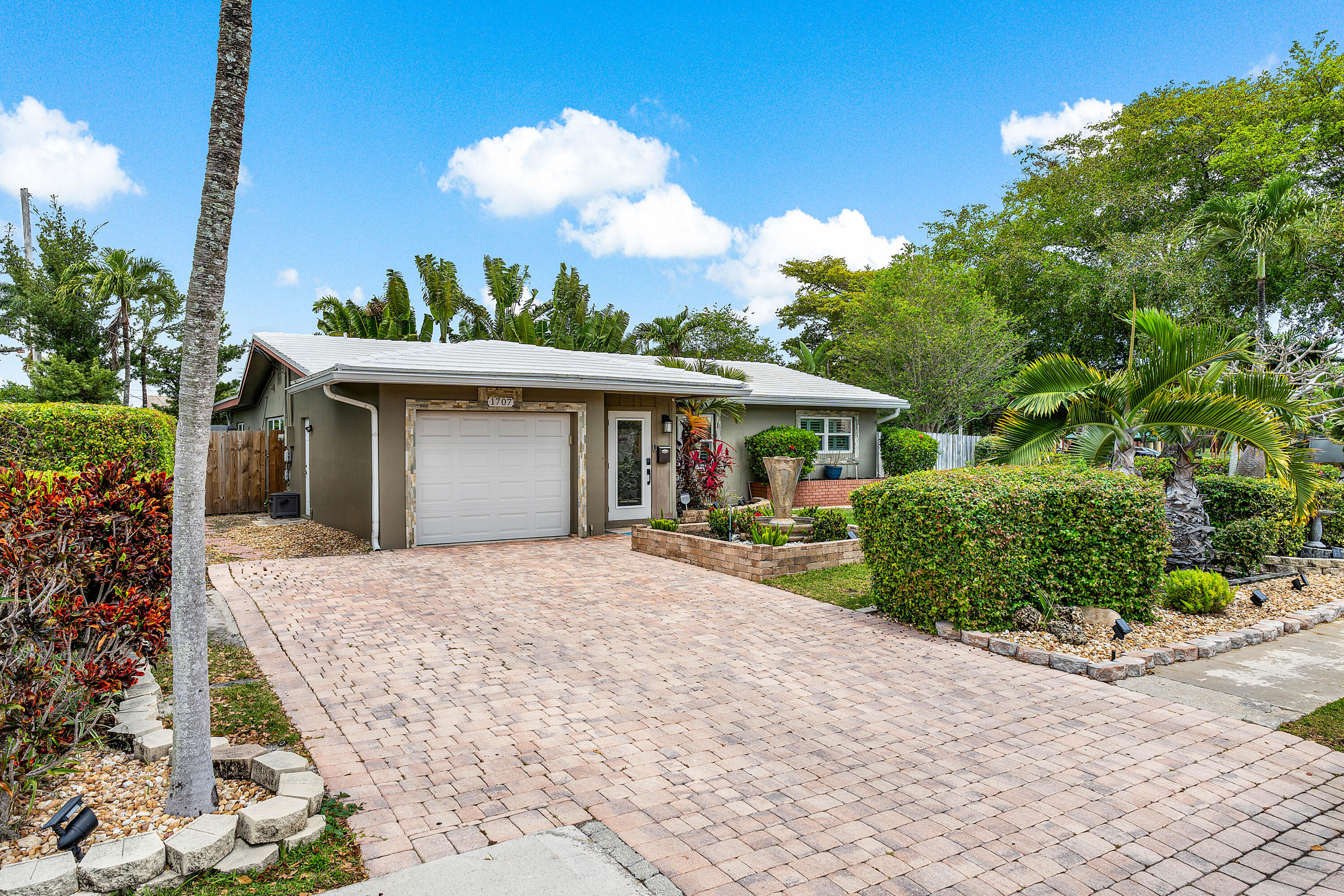 1707 NW 38th Street