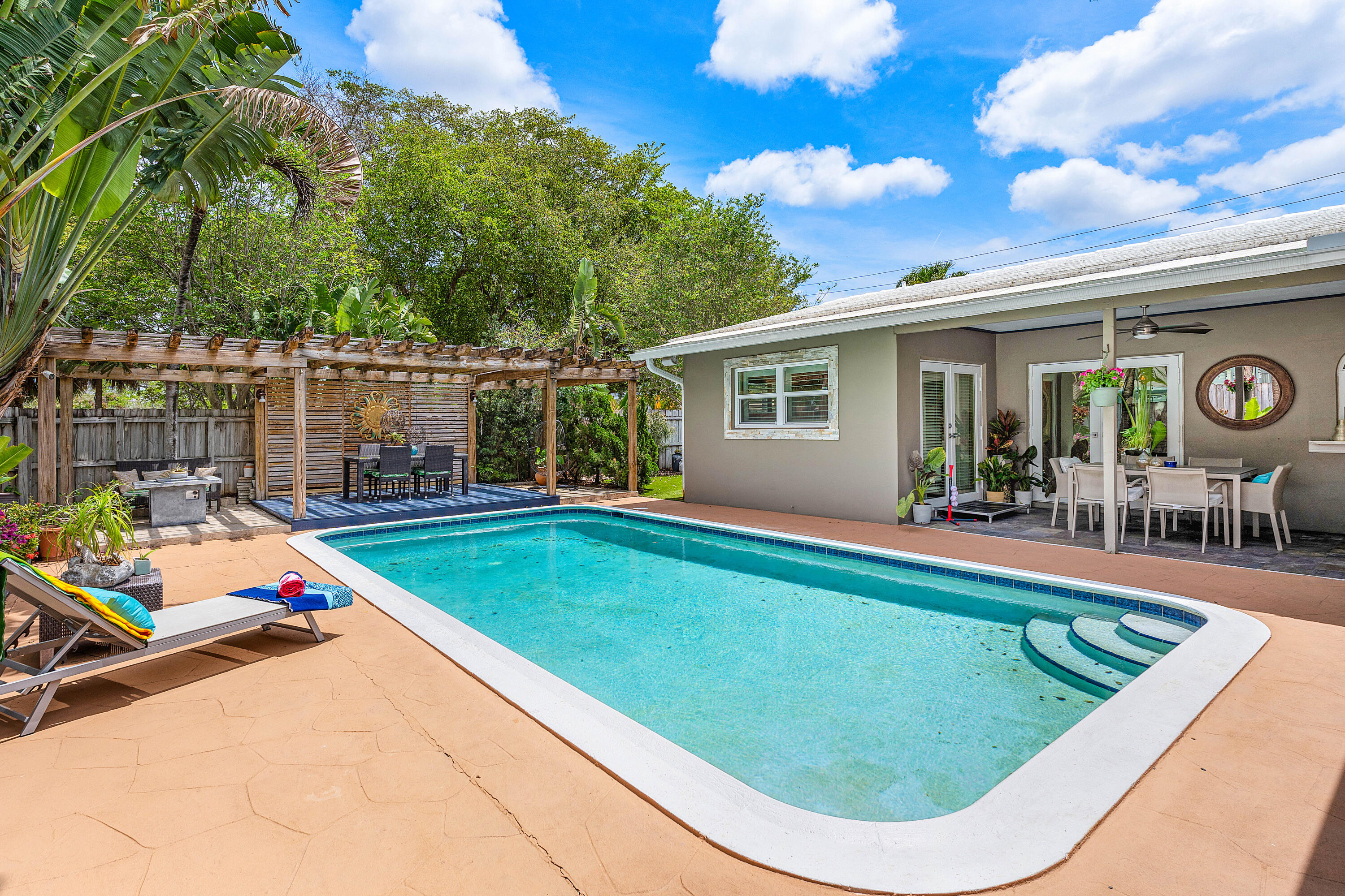 1707 NW 38th Street