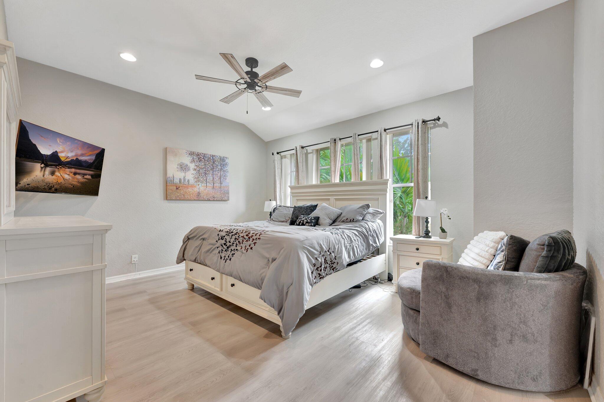 5742 NW 119th Terrace