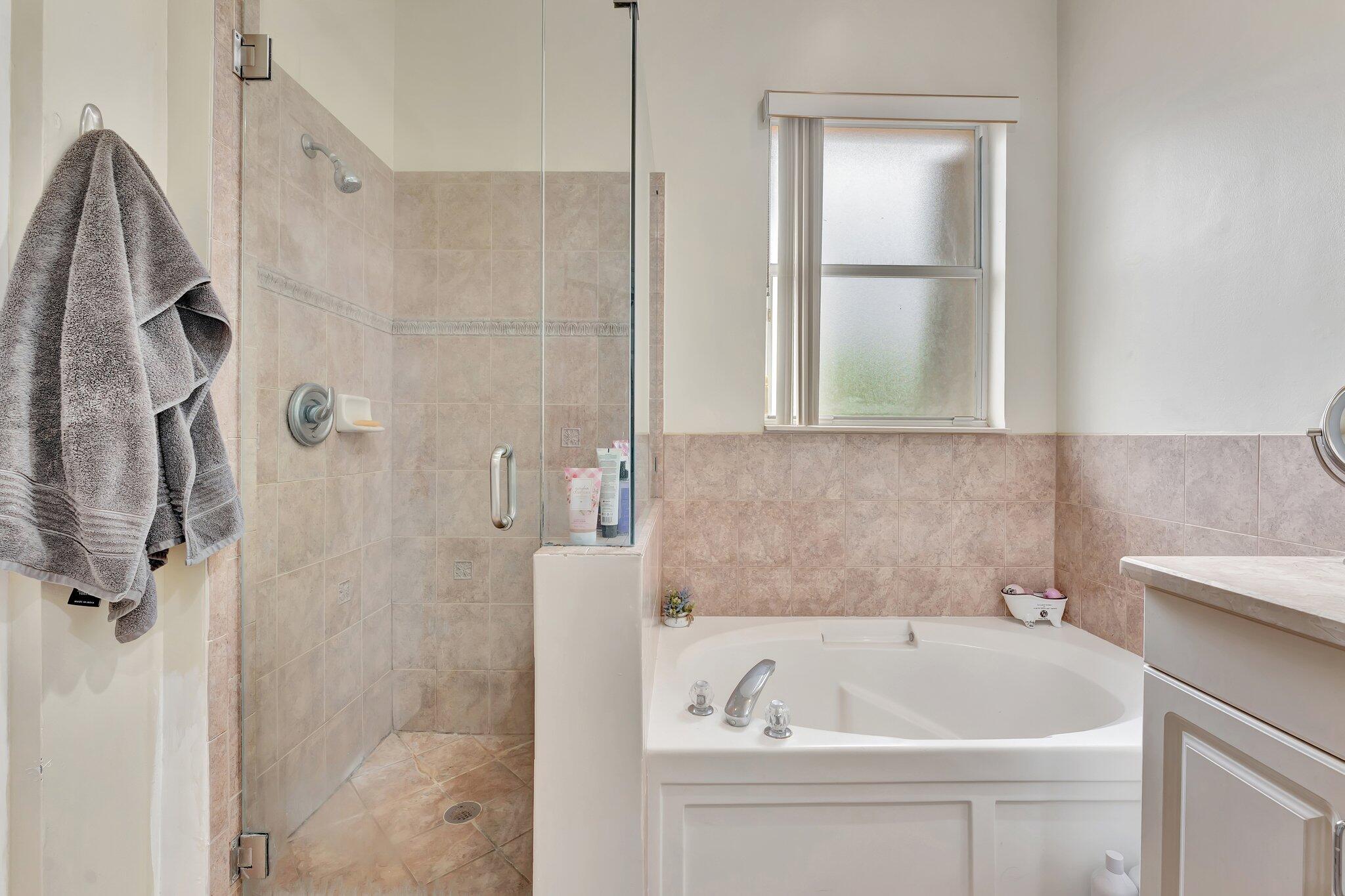 5742 NW 119th Terrace