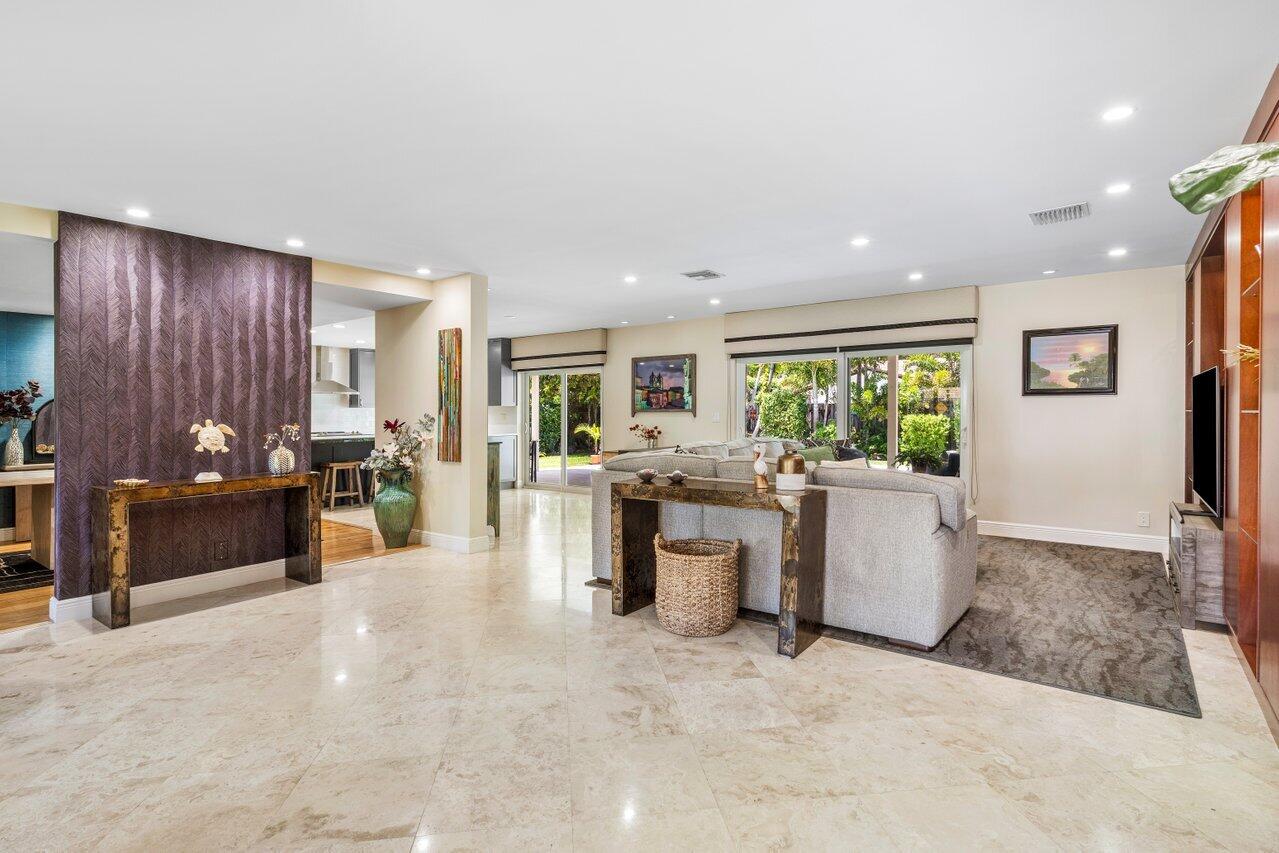 1935 SW 7th Court