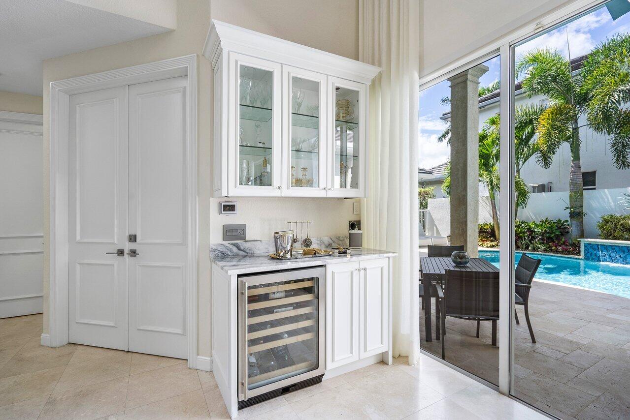 6379 Avalon Pointe Court