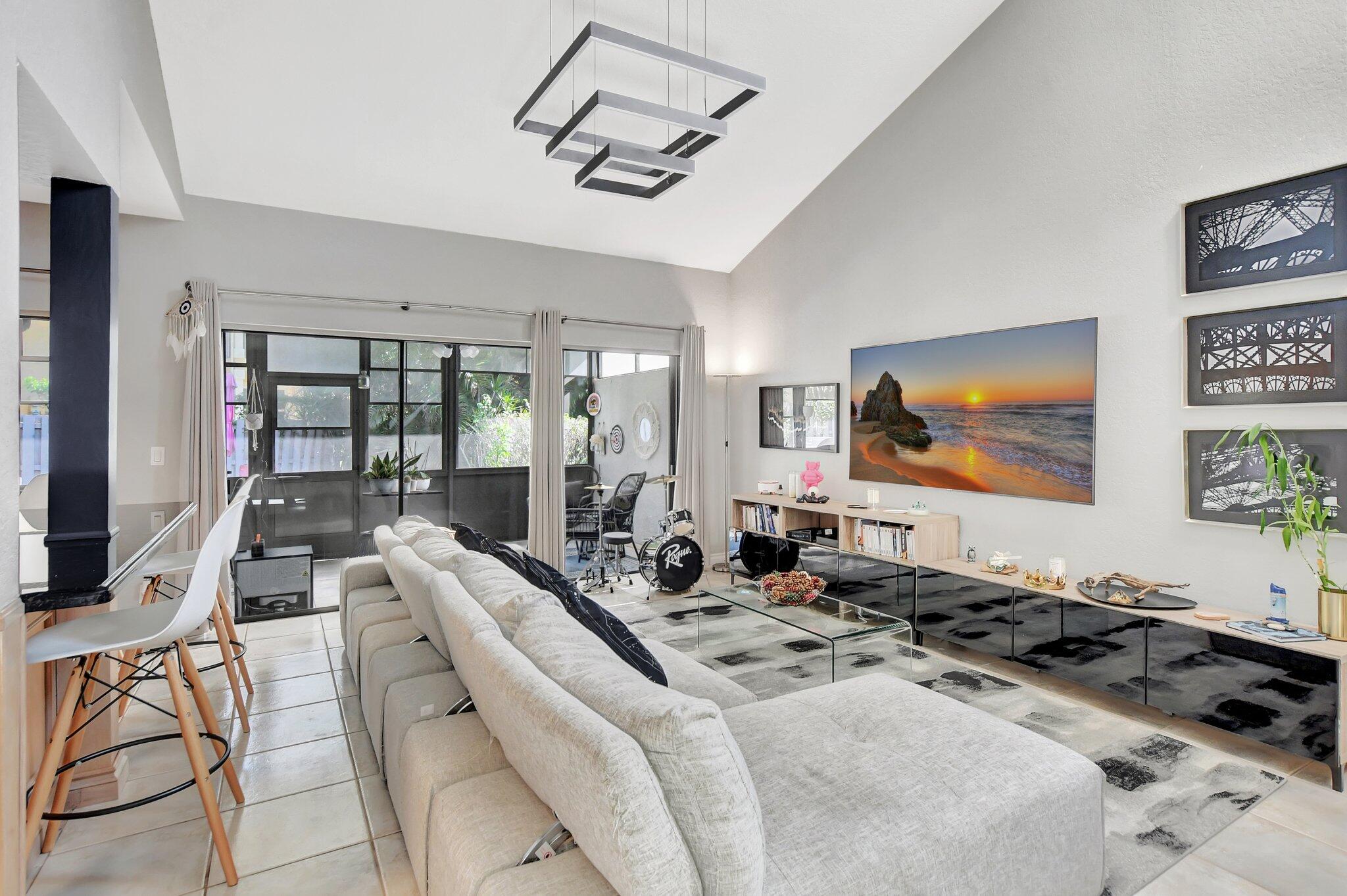 6650 Thornhill Court