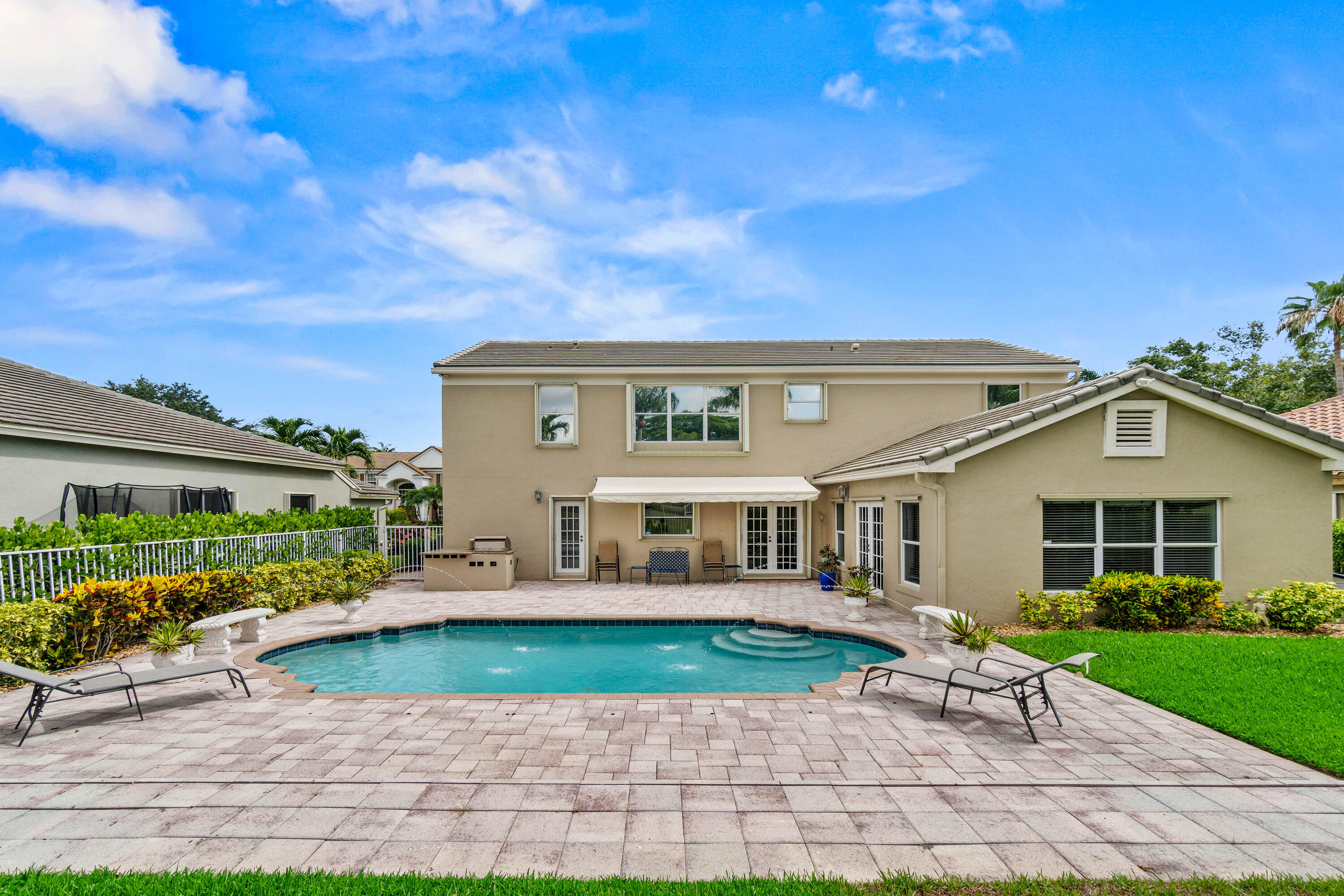 6392 Old Medinah Circle
