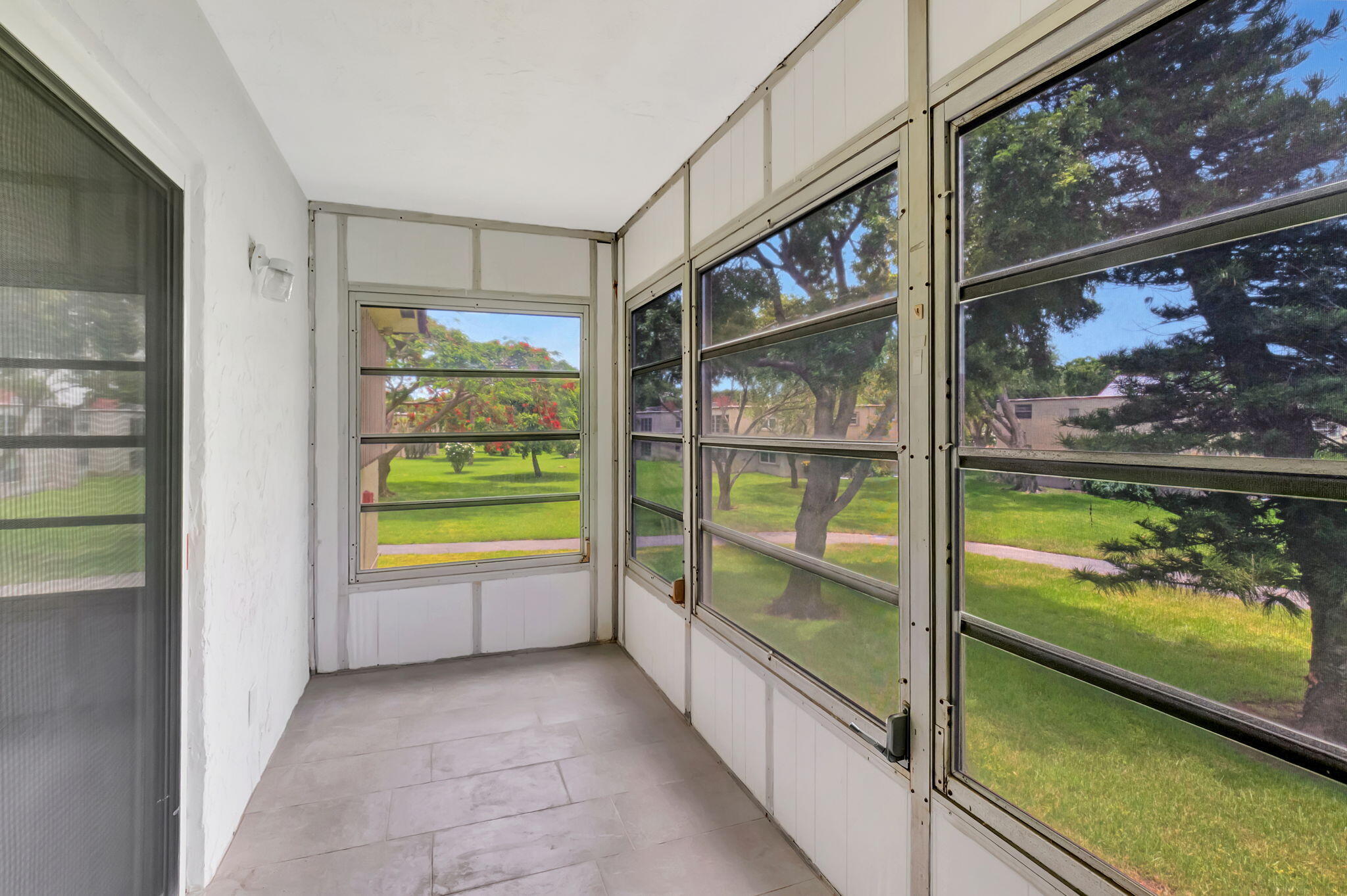 20 Abbey Lane 201