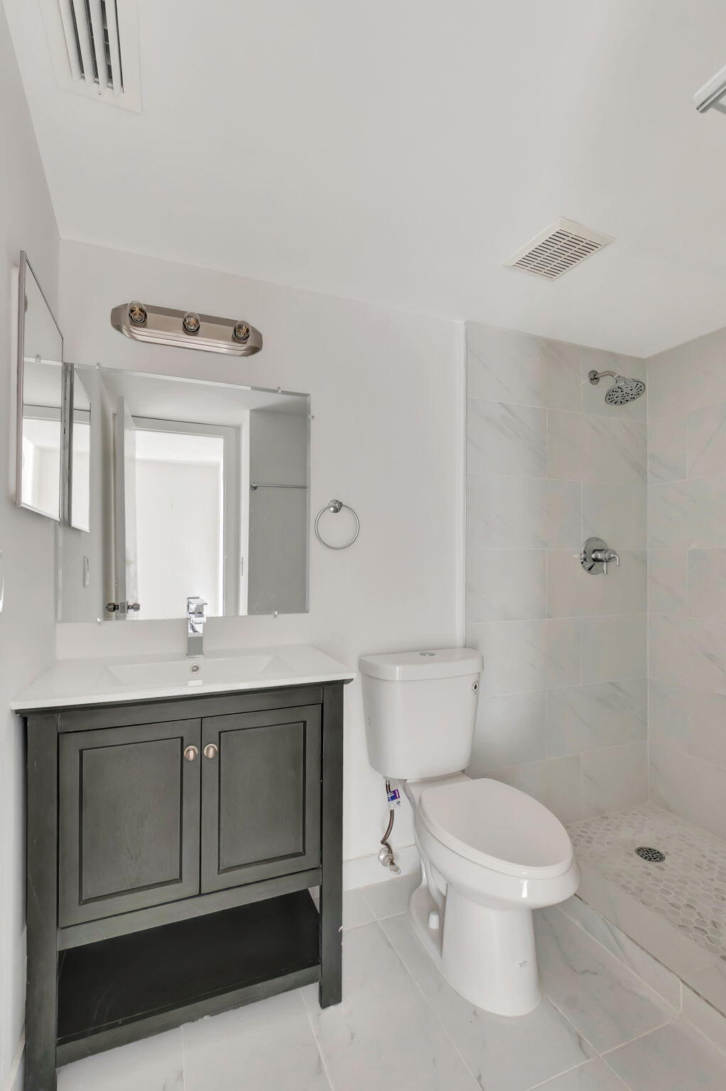 20 Abbey Lane 201