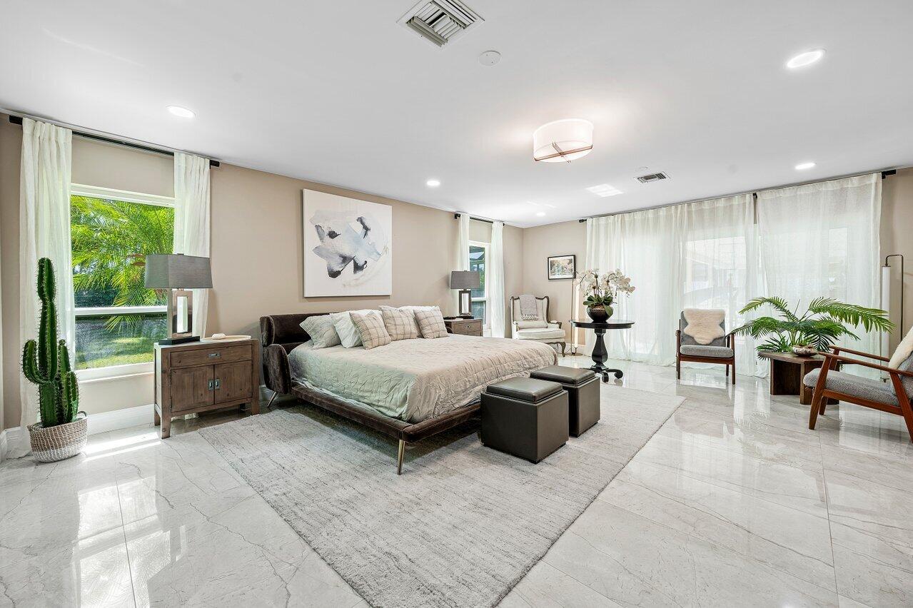 3127 Lakeview Drive