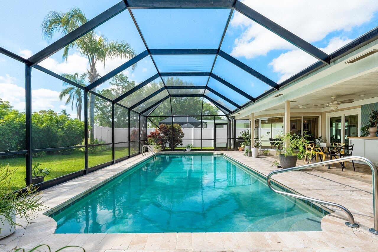 3127 Lakeview Drive