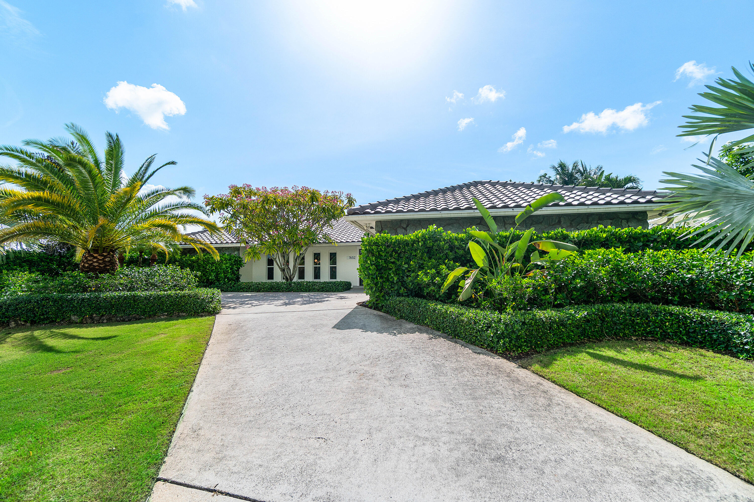 7652 Palm Road